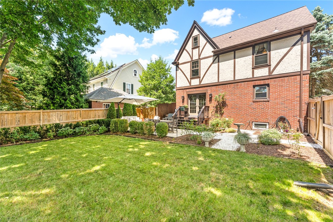28 Kenilworth Way