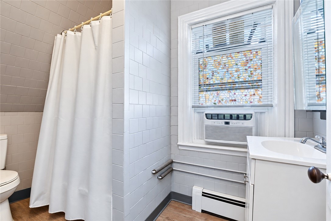 5 Hillside Avenue