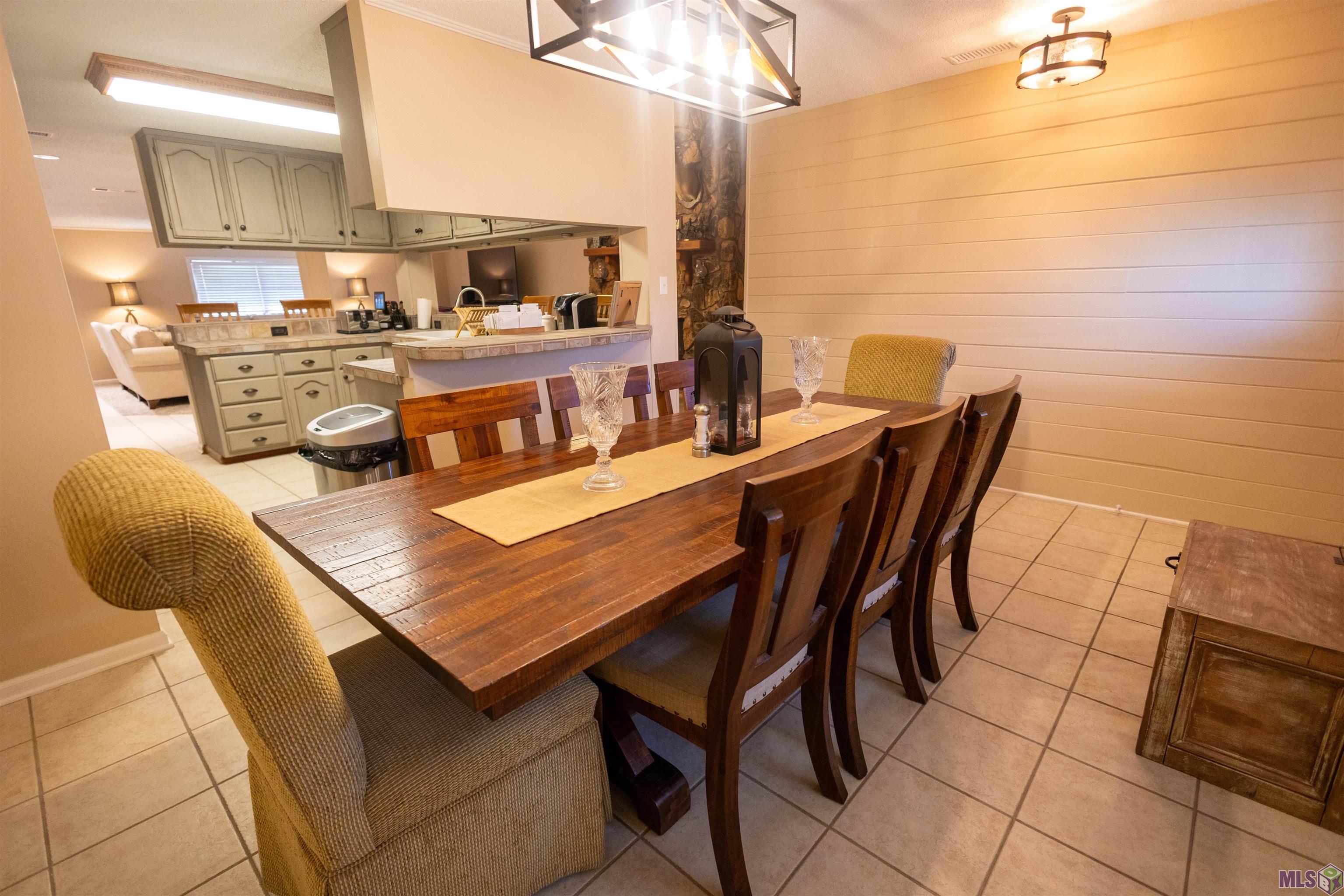 111 Flowerwood Ct