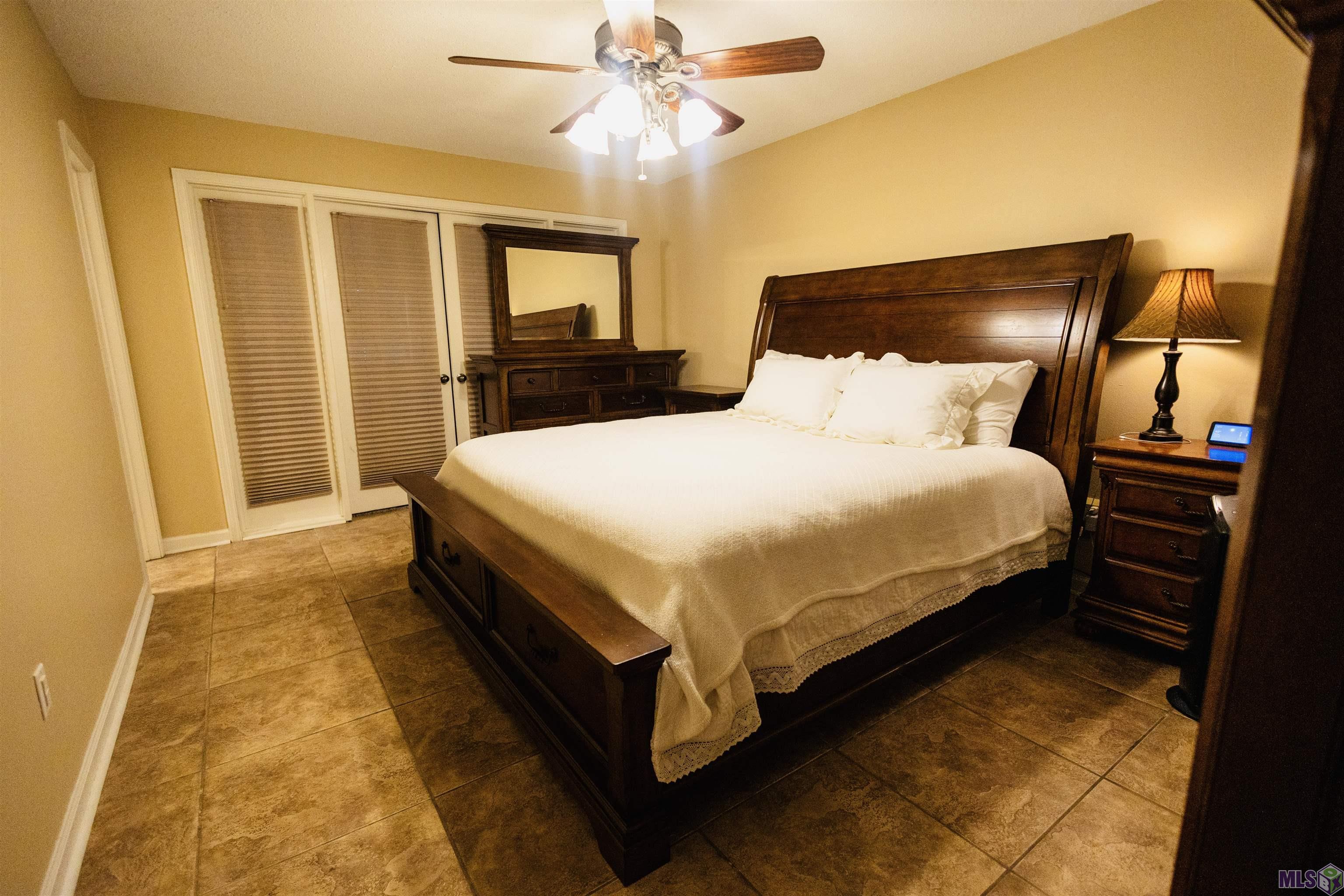 111 Flowerwood Ct