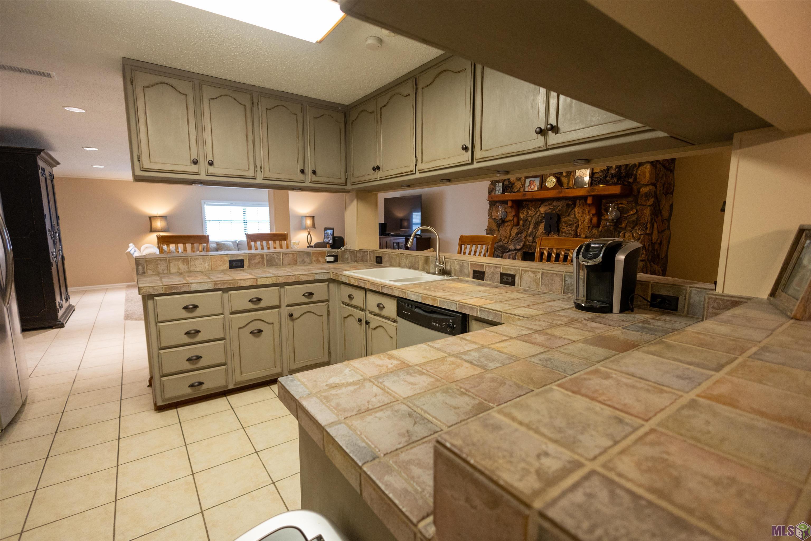 111 Flowerwood Ct