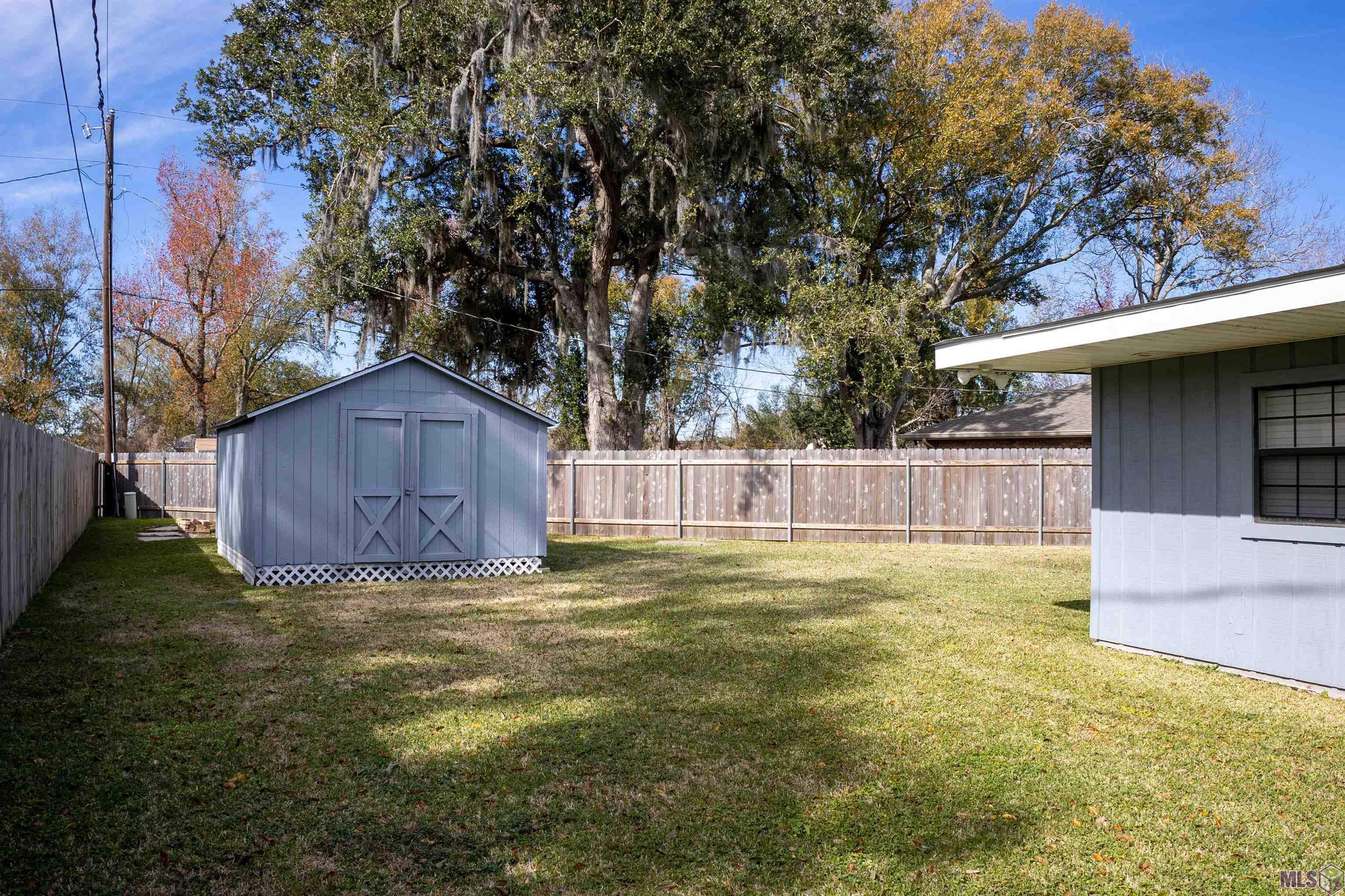 111 Flowerwood Ct