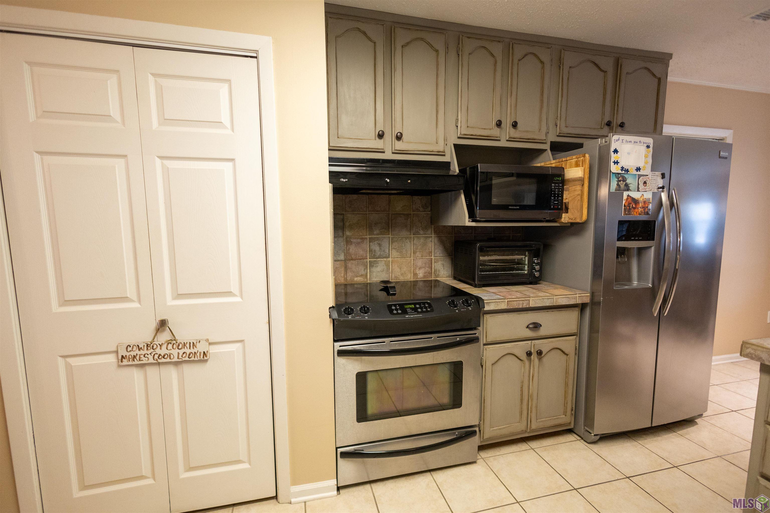 111 Flowerwood Ct