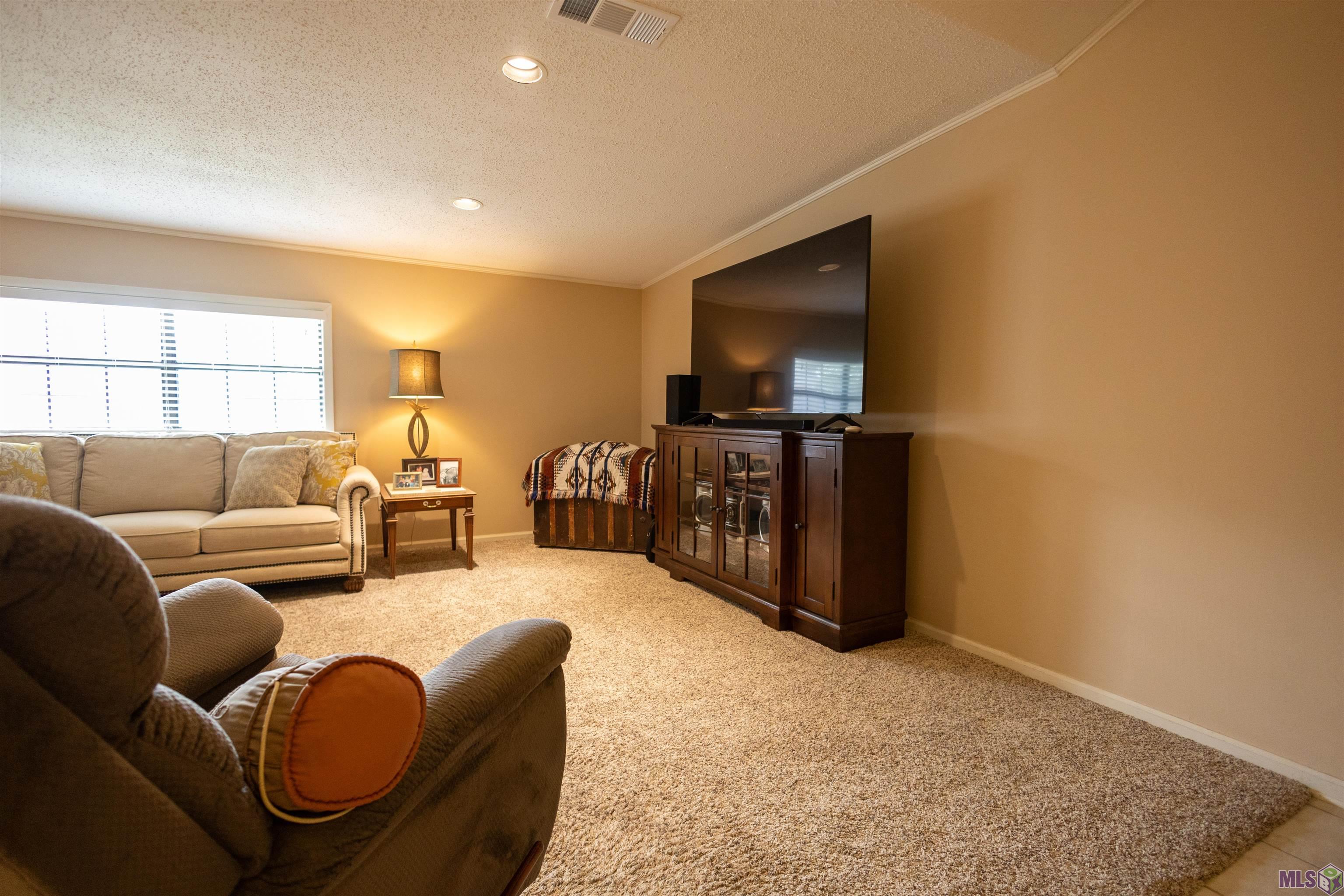 111 Flowerwood Ct