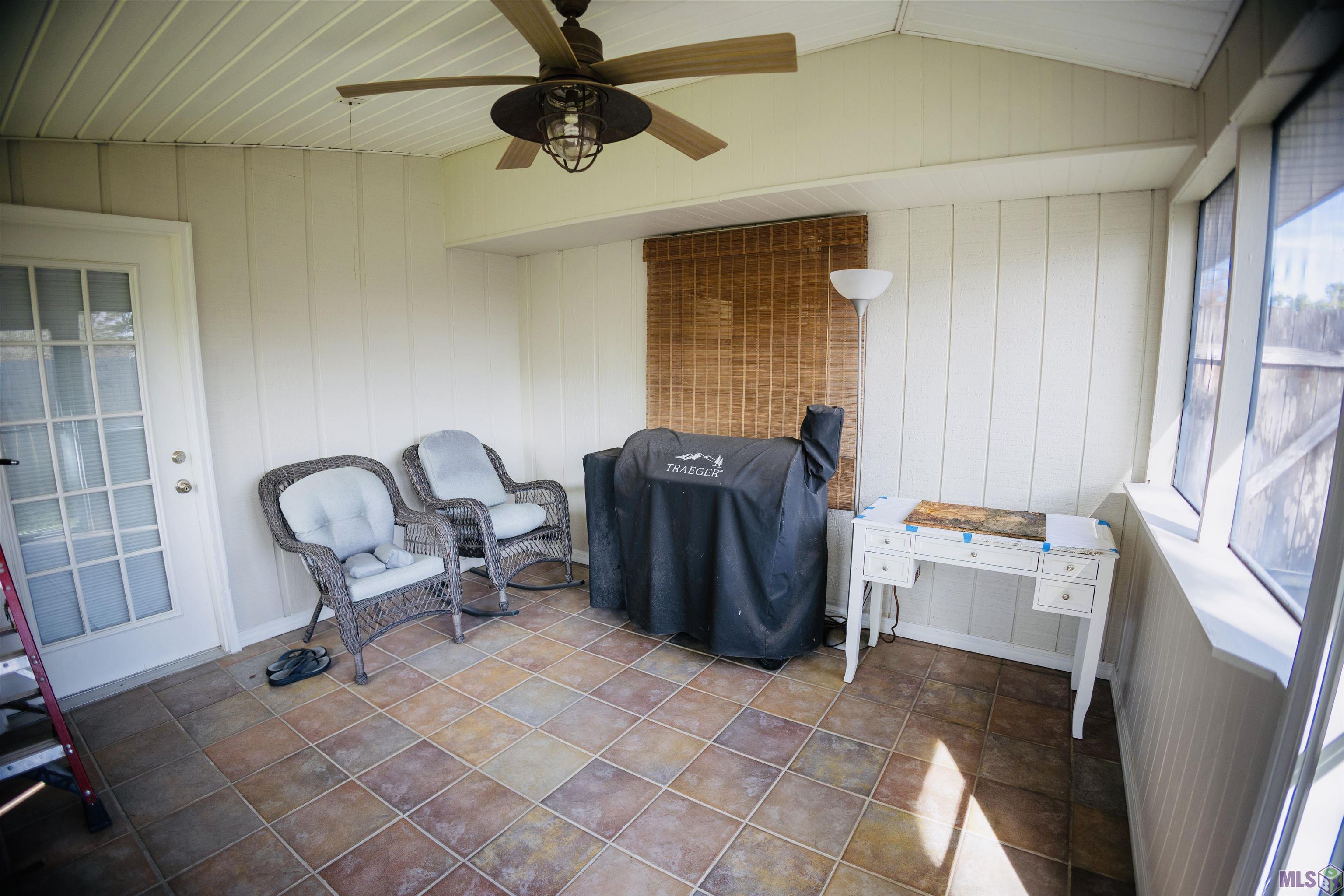 111 Flowerwood Ct