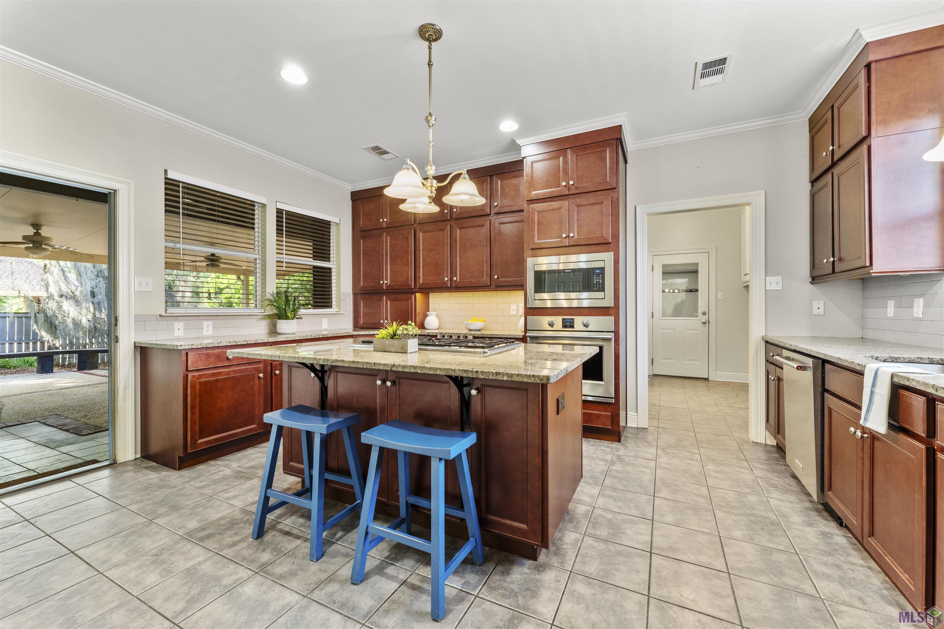 12837 Deerpath Way