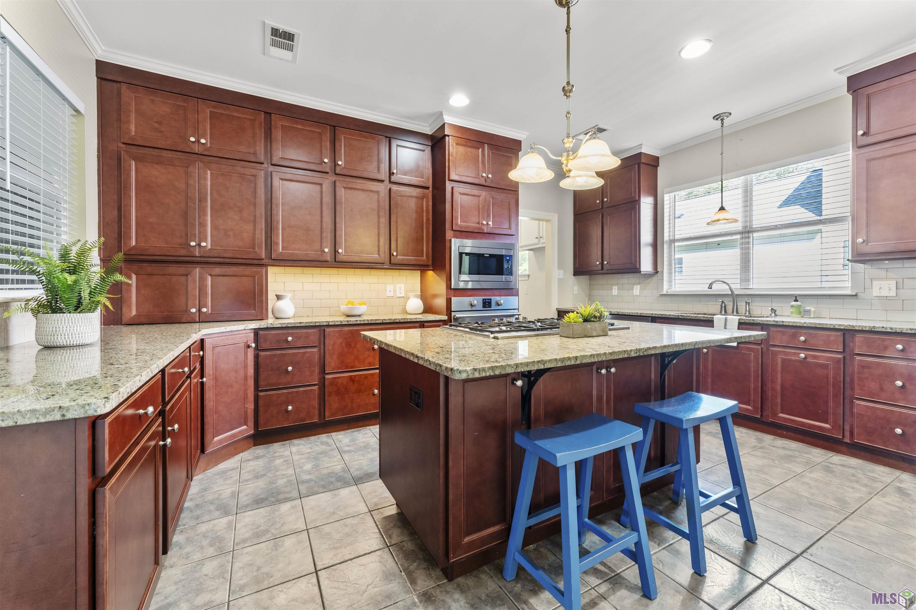 12837 Deerpath Way
