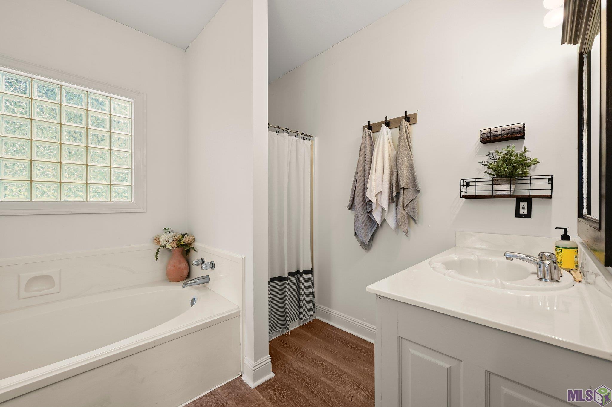 12064 W Milstead Pl