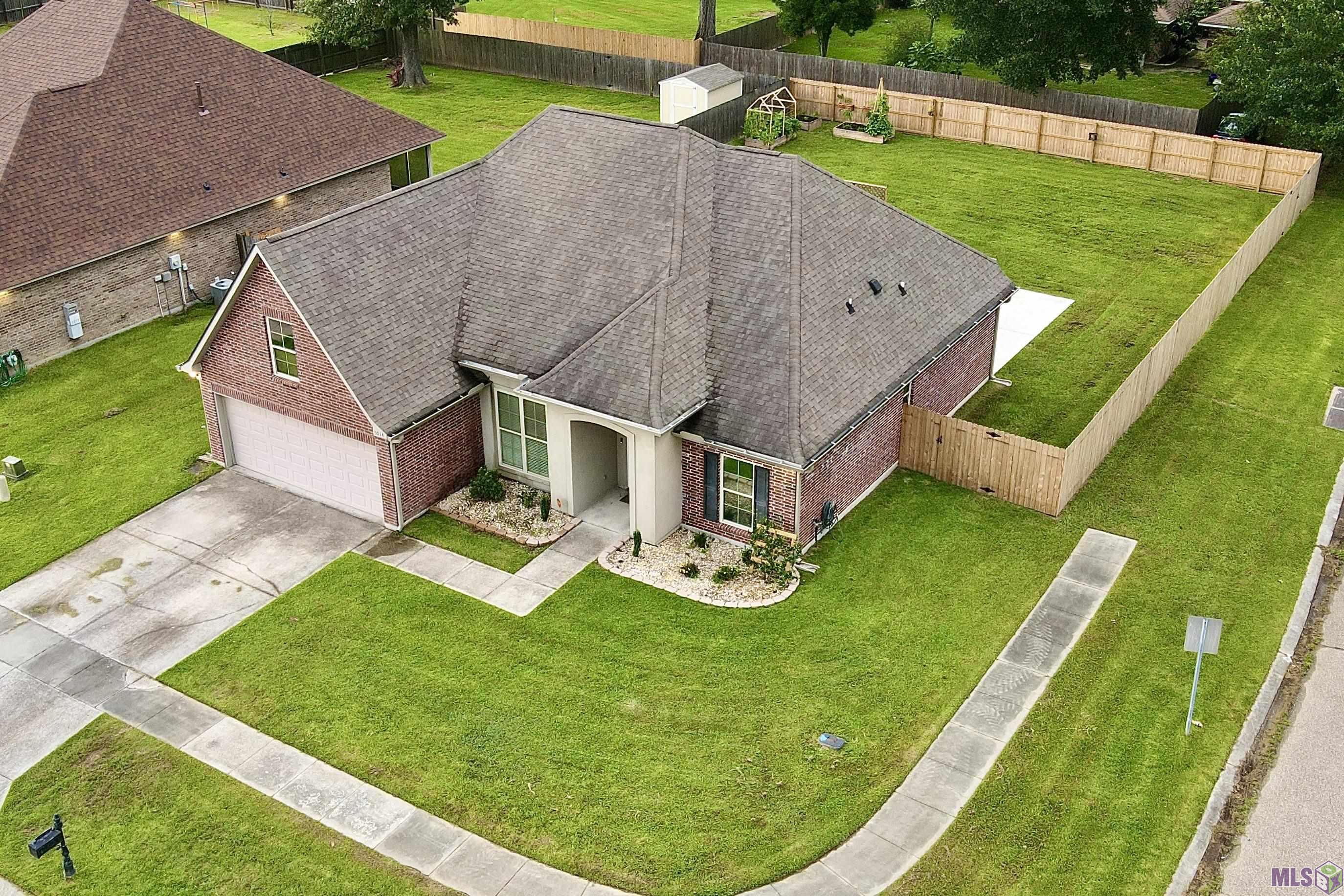 5014 Fox Hunt Dr