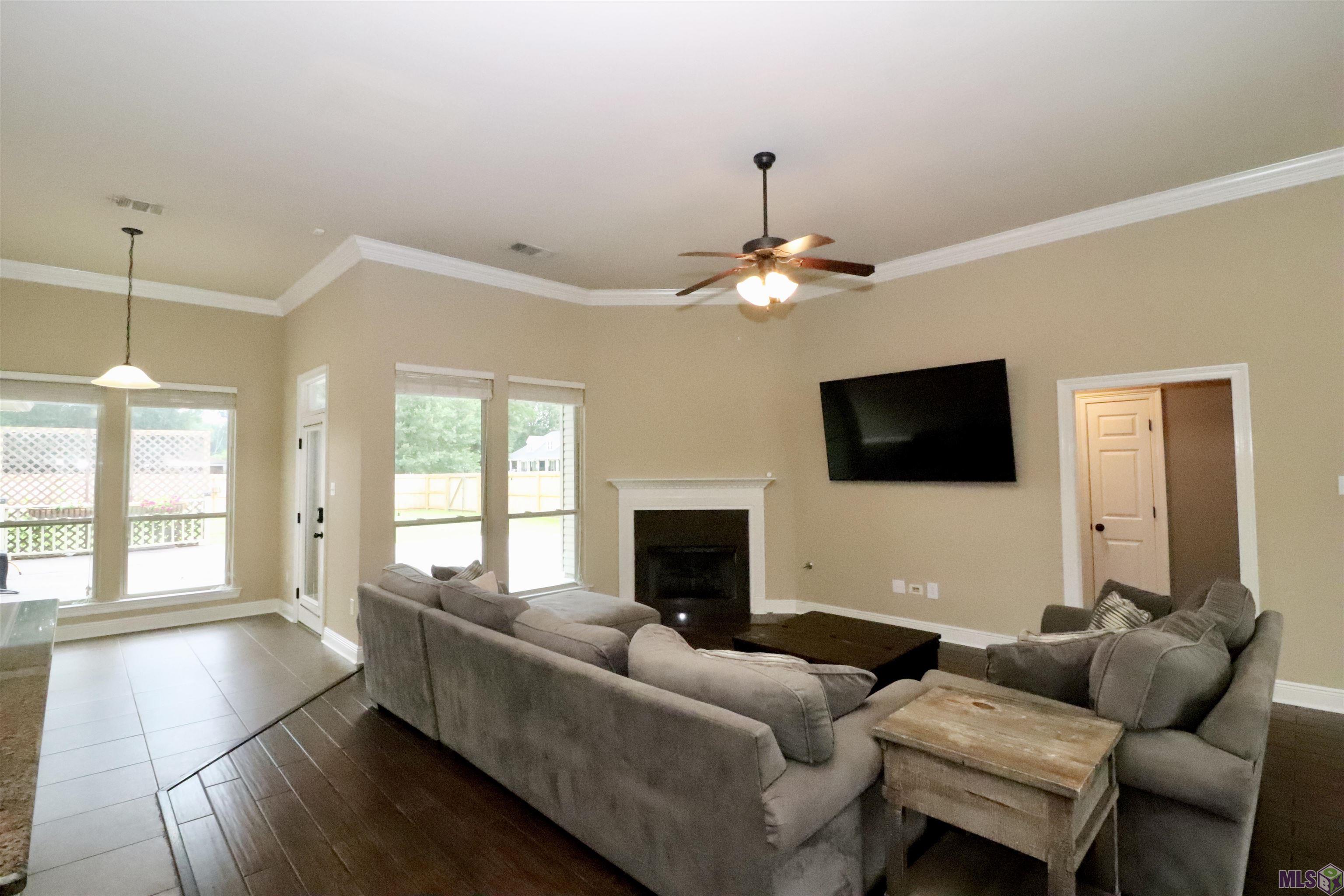 5014 Fox Hunt Dr
