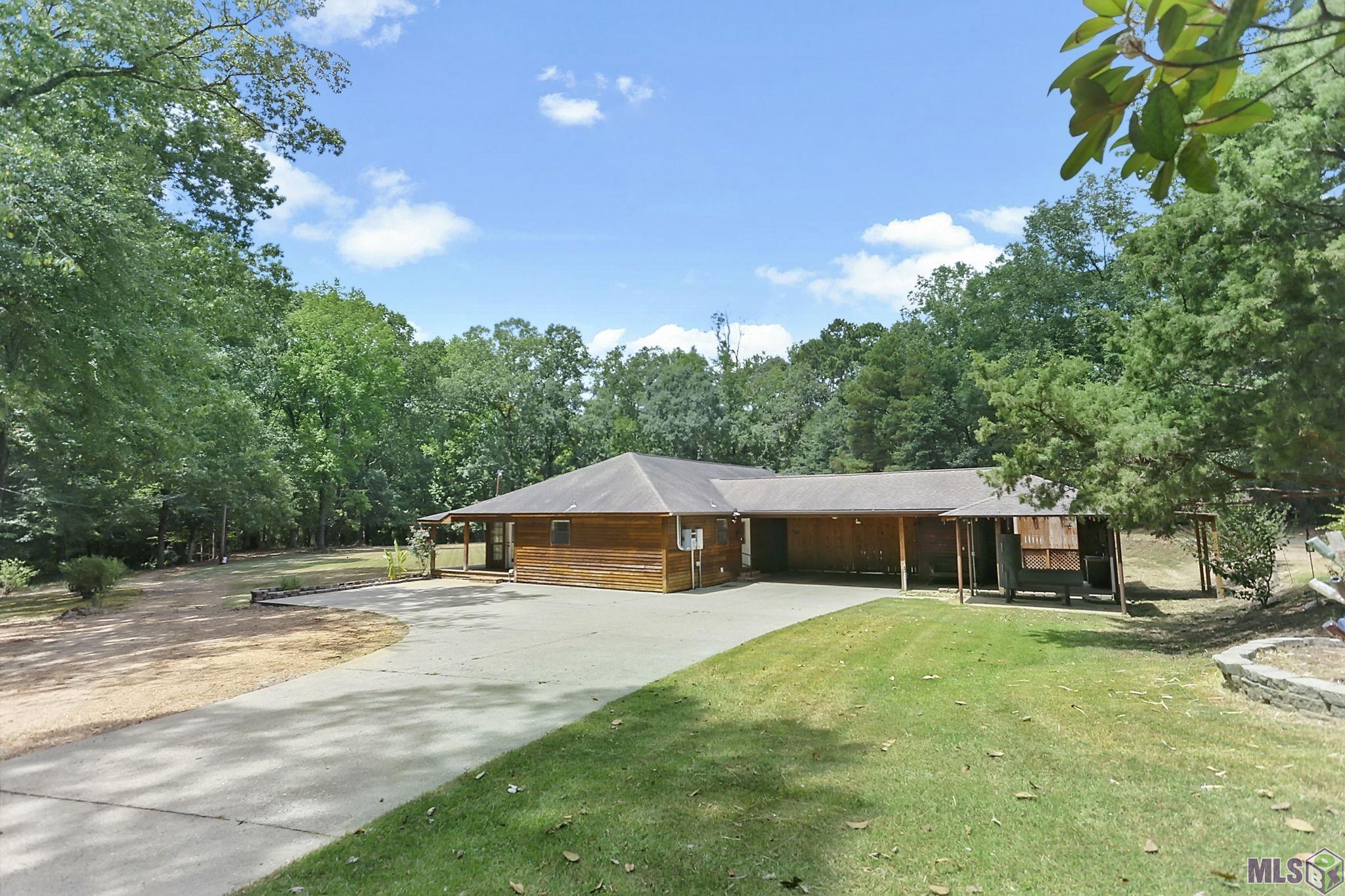 8757 Muscadine Lane West