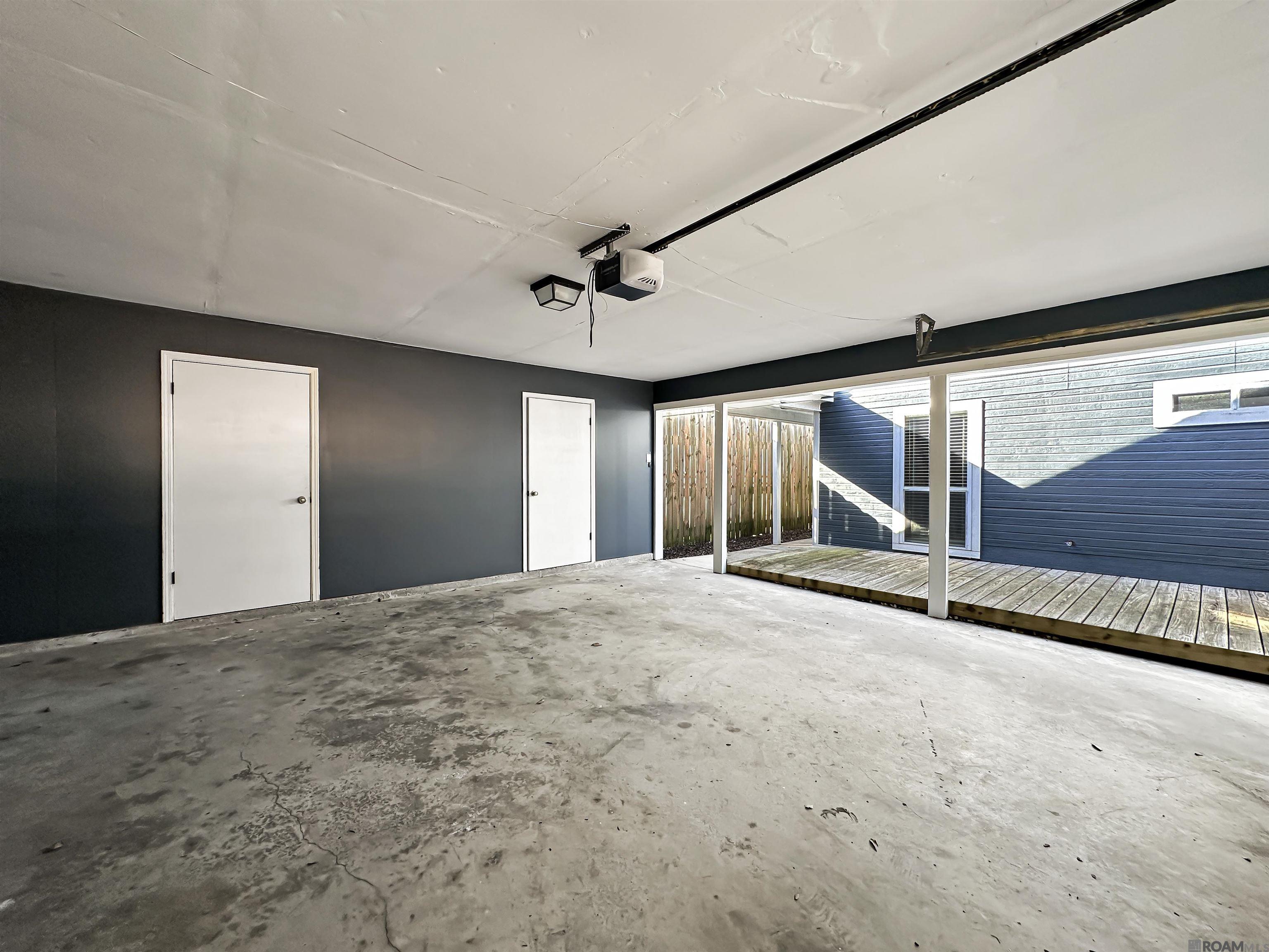 1452 W Fairview Dr