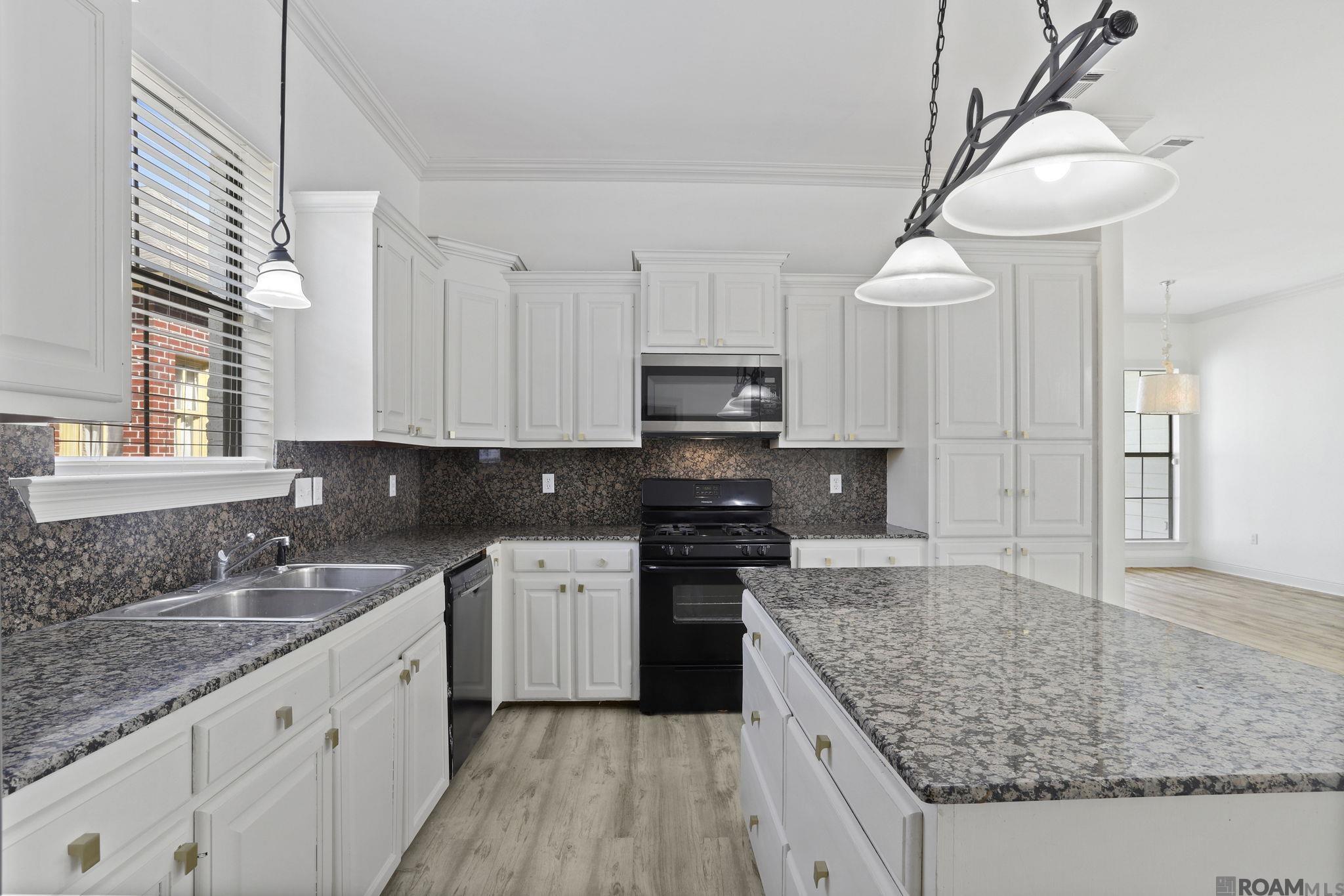 36287 E Pine Grove Ct