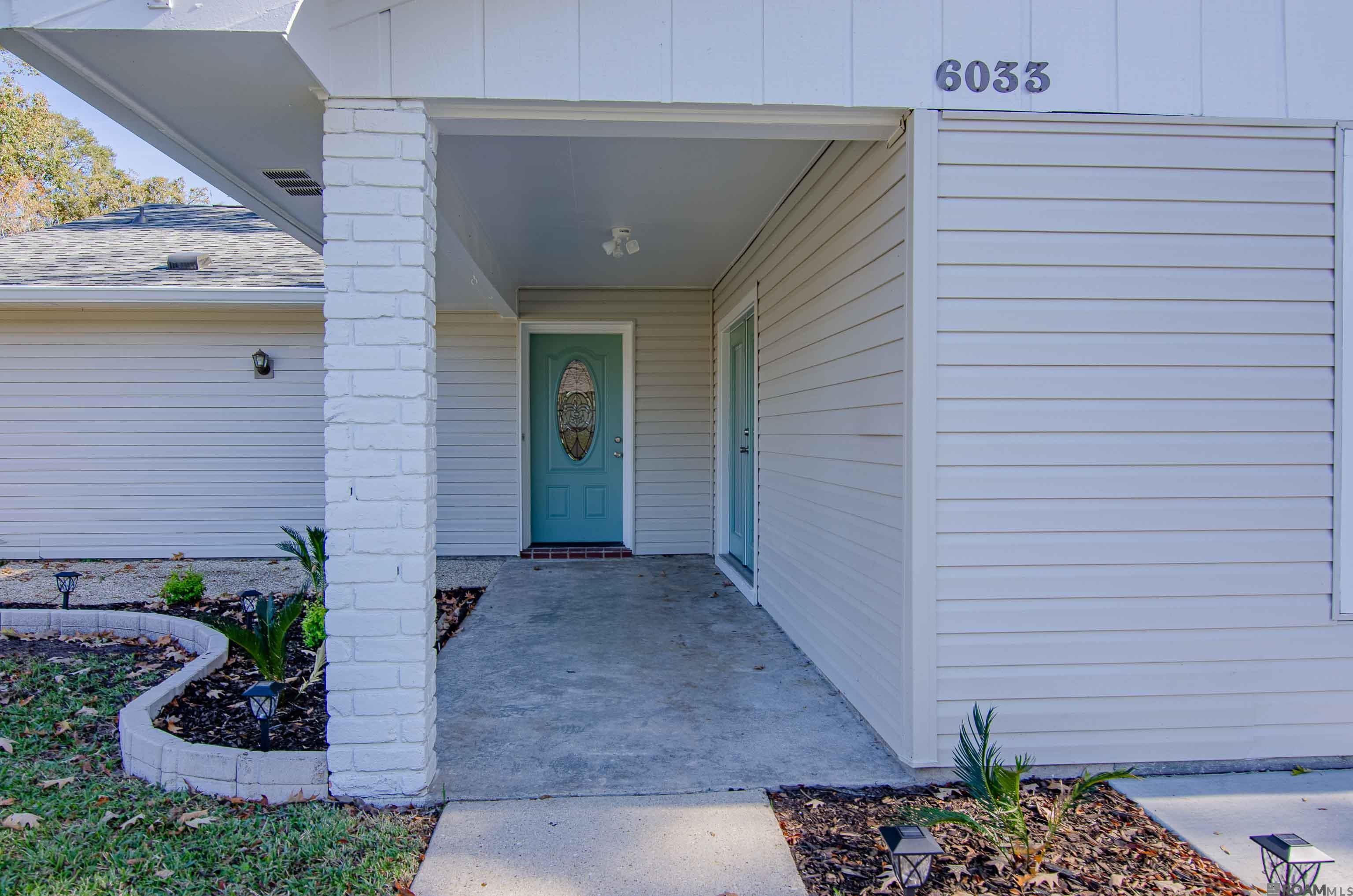 6033 Manassas Dr