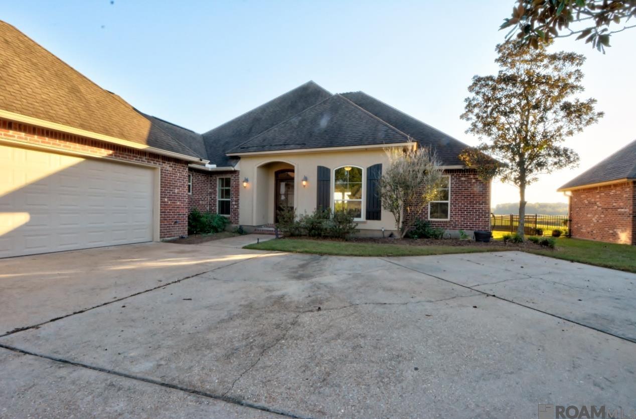 22453 Fairway View Dr