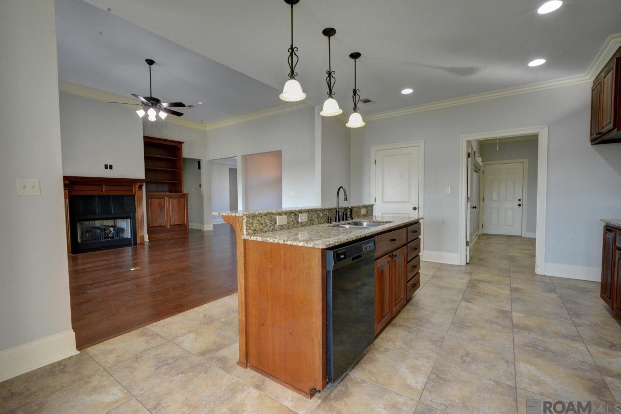 22453 Fairway View Dr