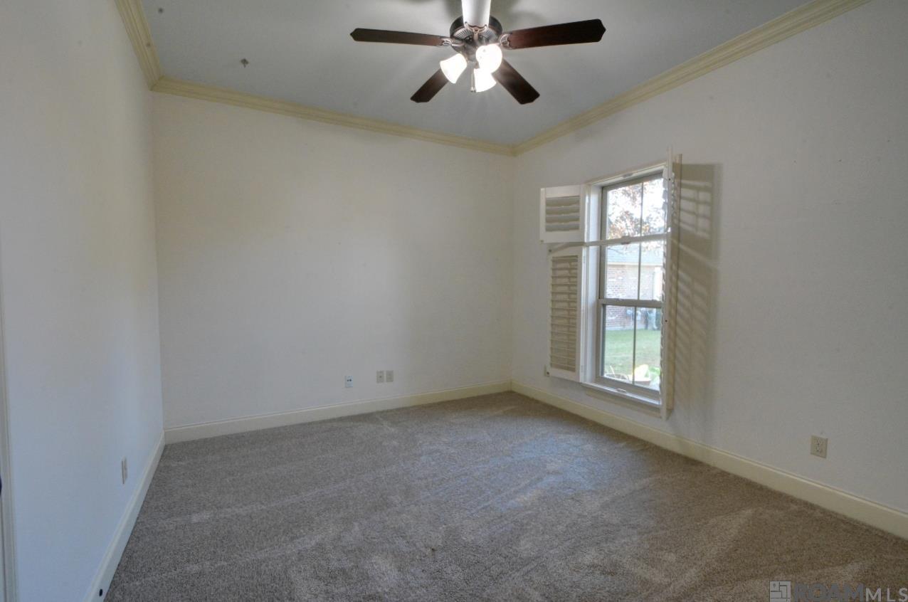 22453 Fairway View Dr