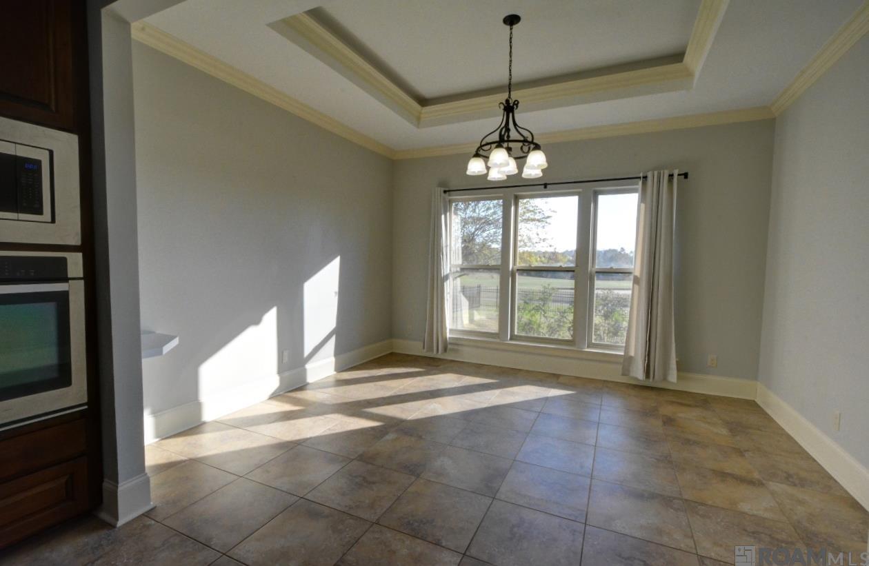 22453 Fairway View Dr