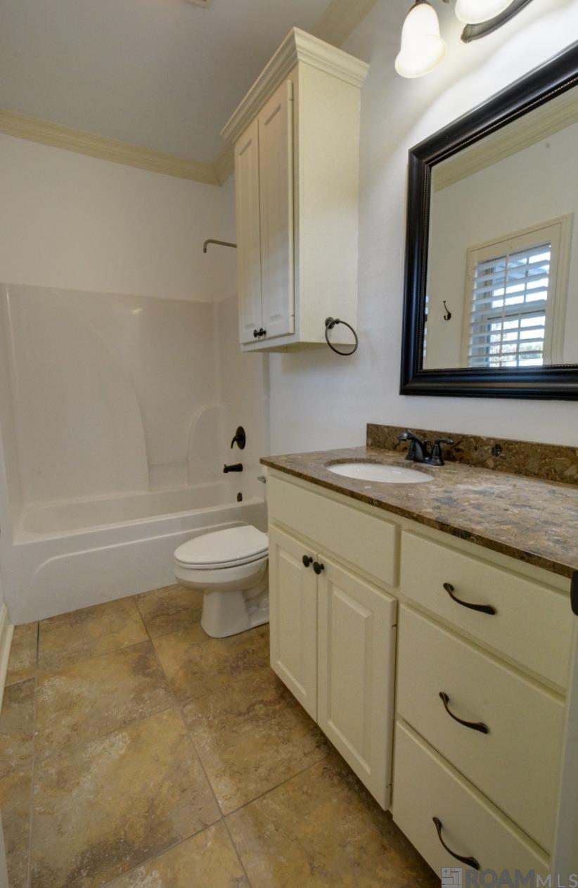 22453 Fairway View Dr