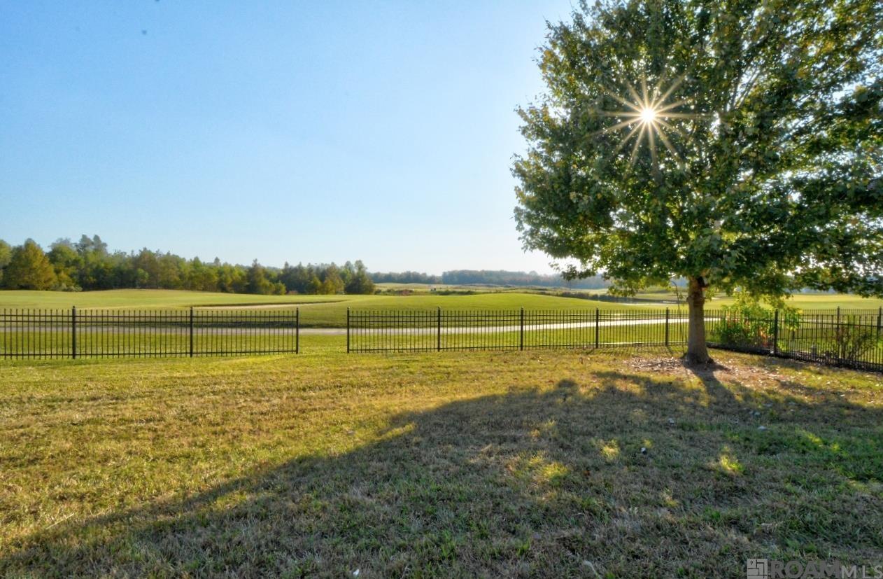 22453 Fairway View Dr