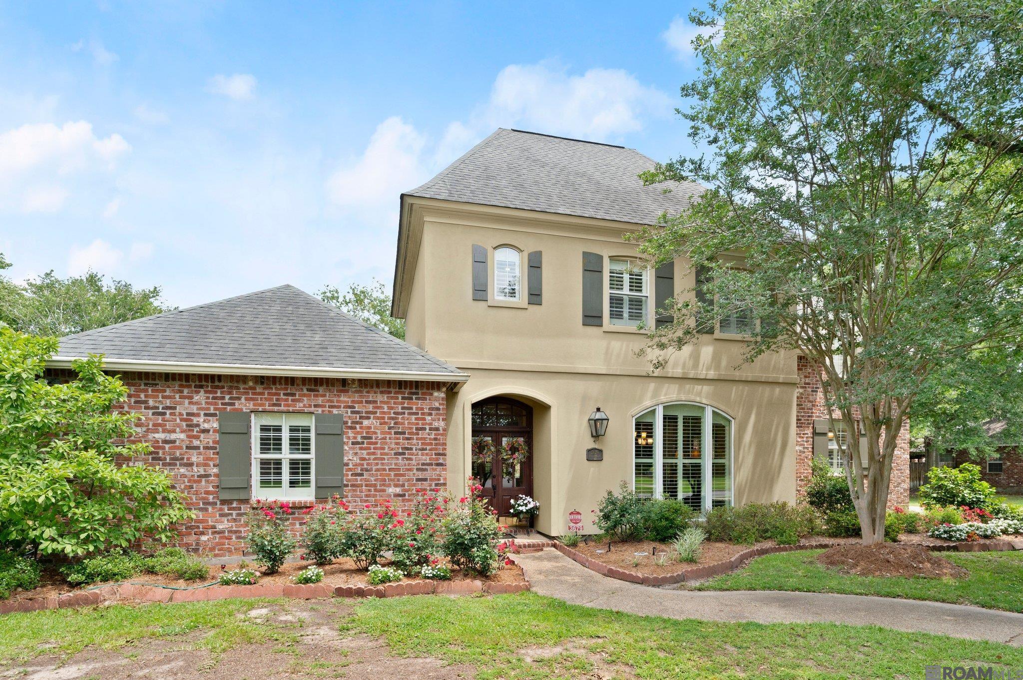 3679 Red Clover Ave
