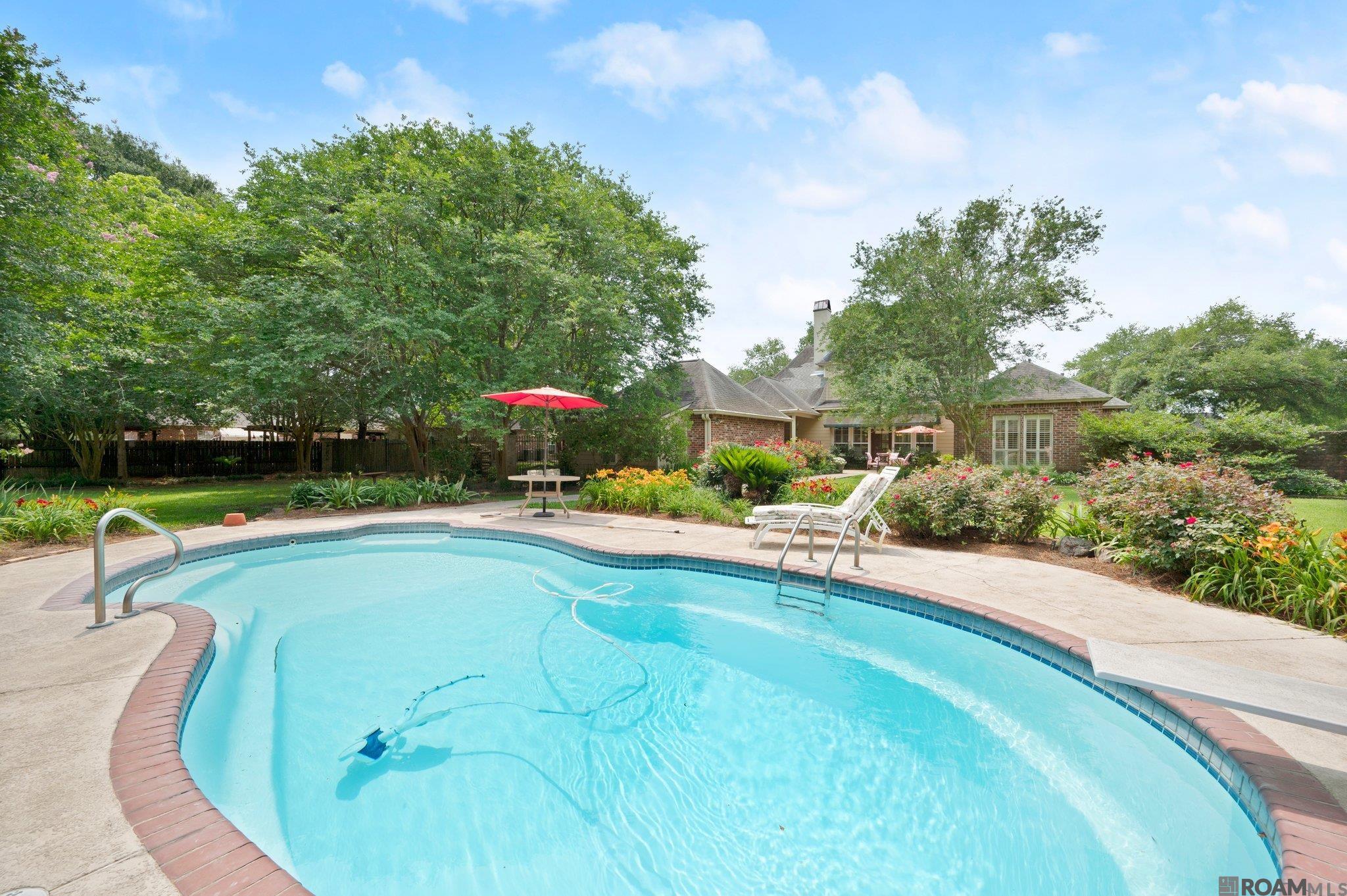 3679 Red Clover Ave