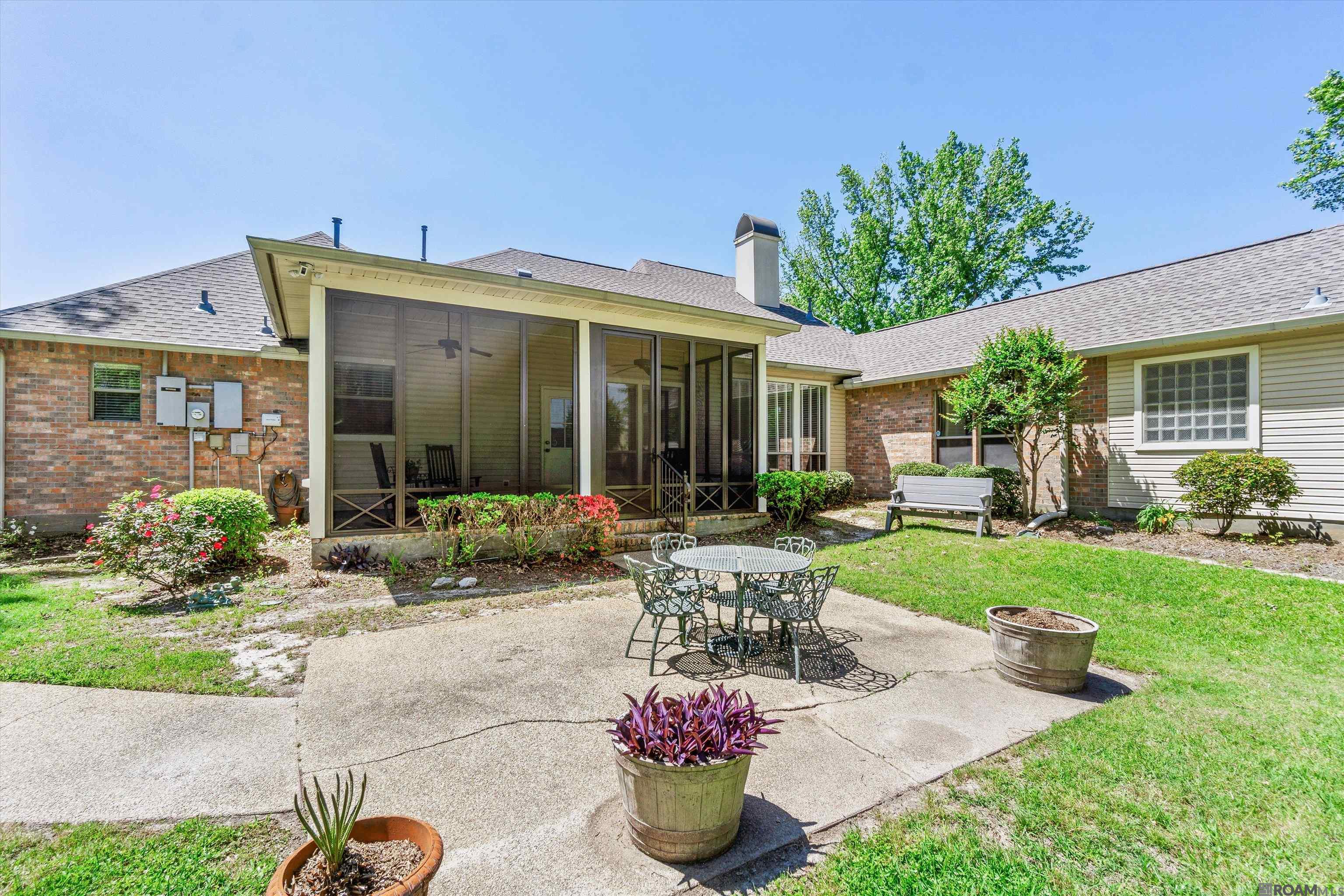 1243 Roseway Blvd