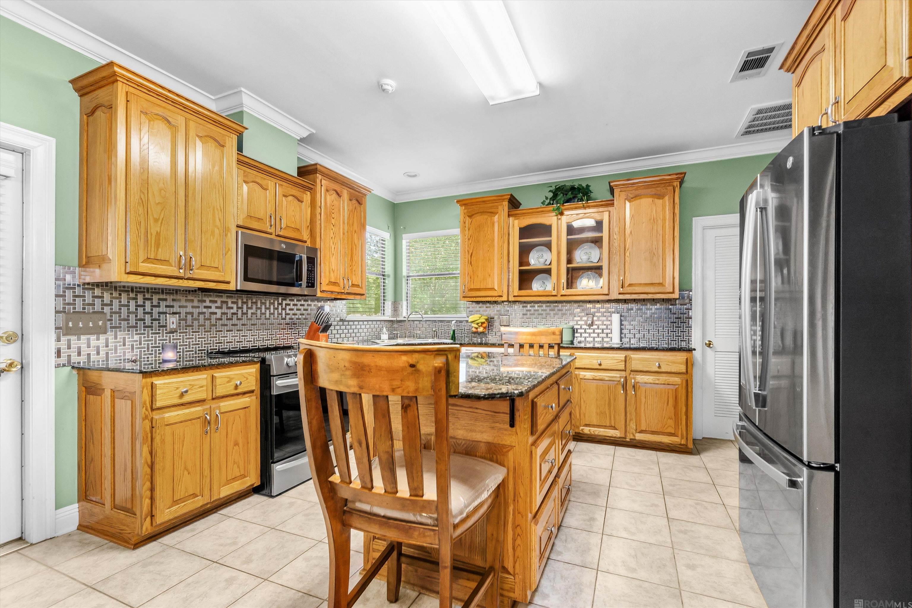 1243 Roseway Blvd