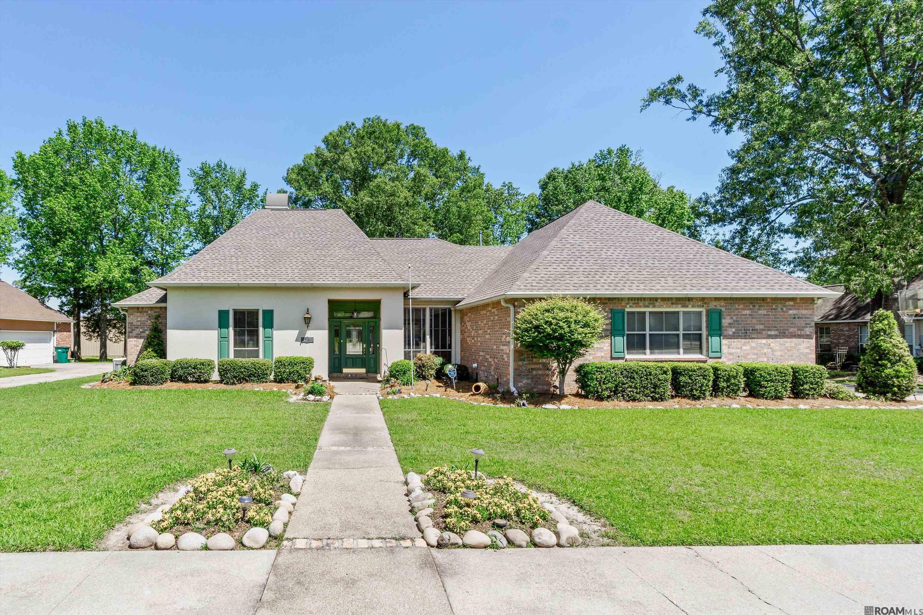 1243 Roseway Blvd