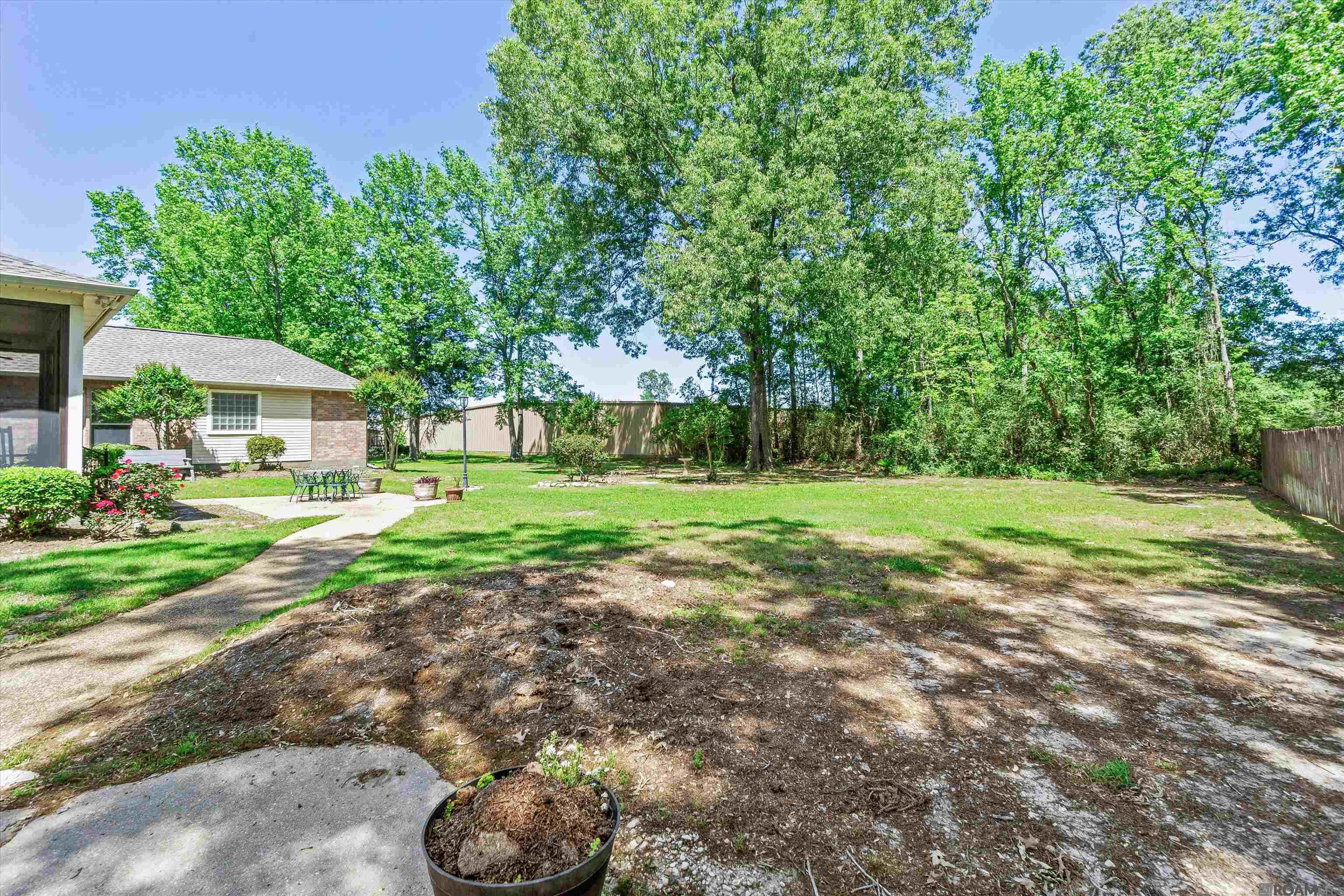1243 Roseway Blvd