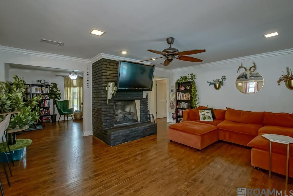 816 Daventry Dr