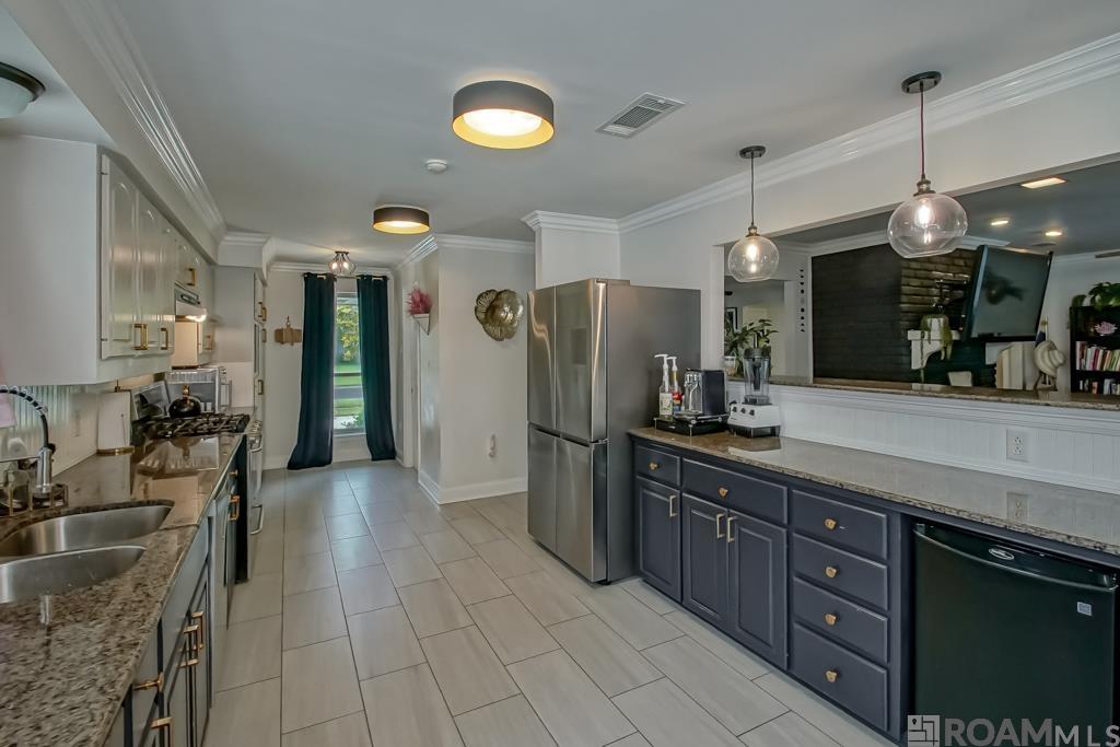 816 Daventry Dr
