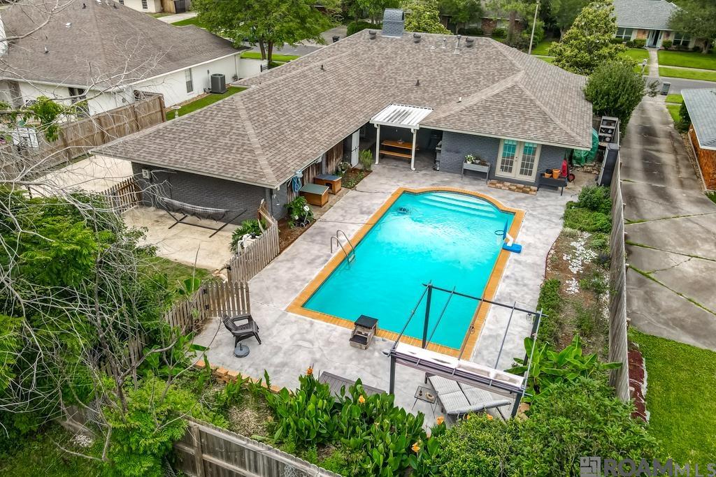 816 Daventry Dr