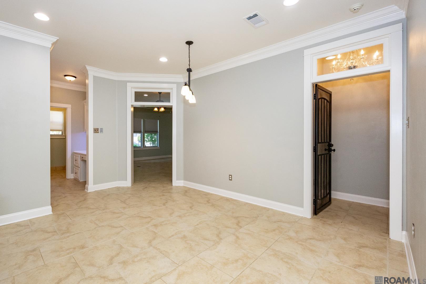 9401 Boone Dr
