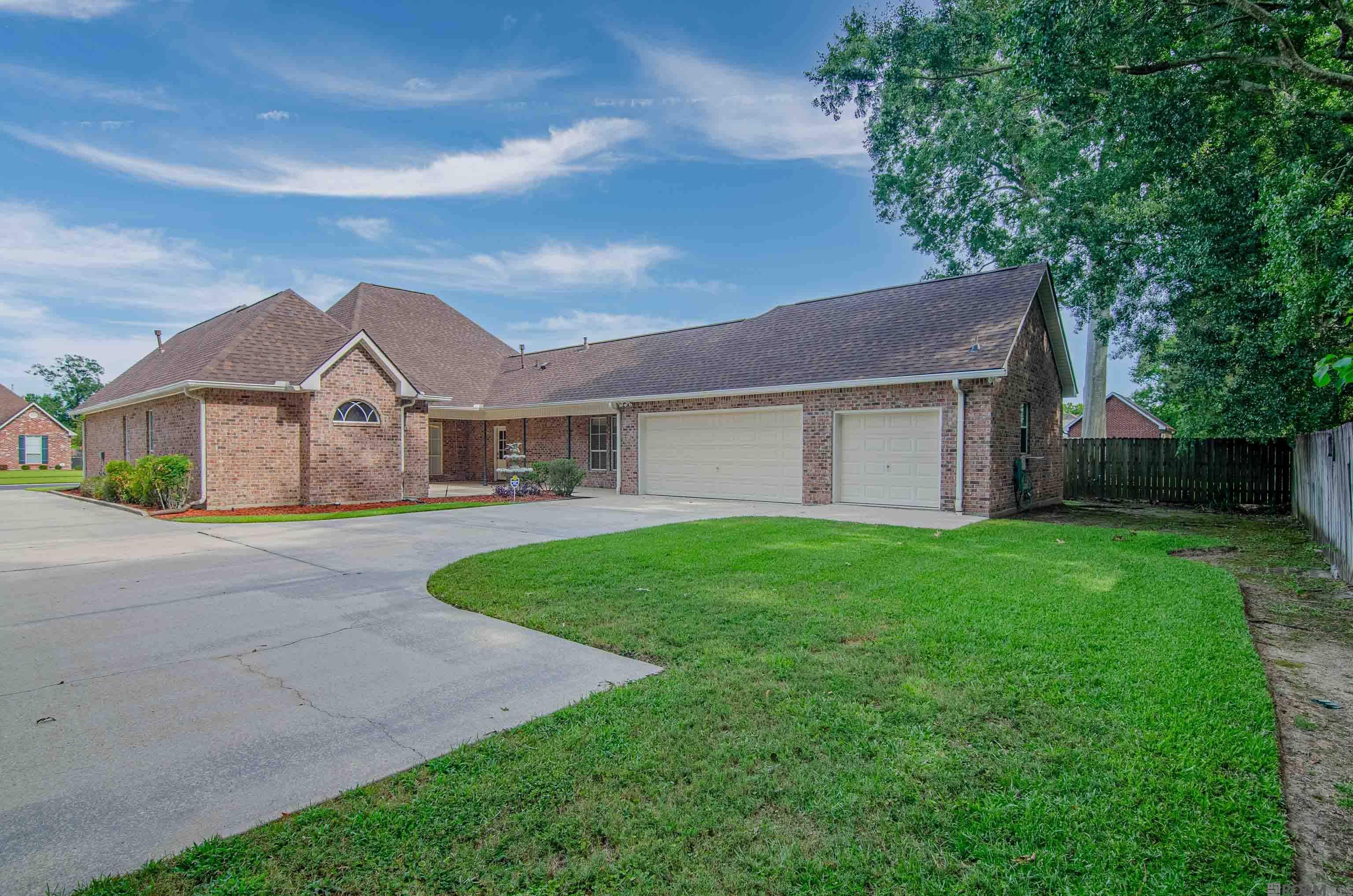 5608 Tennyson Dr