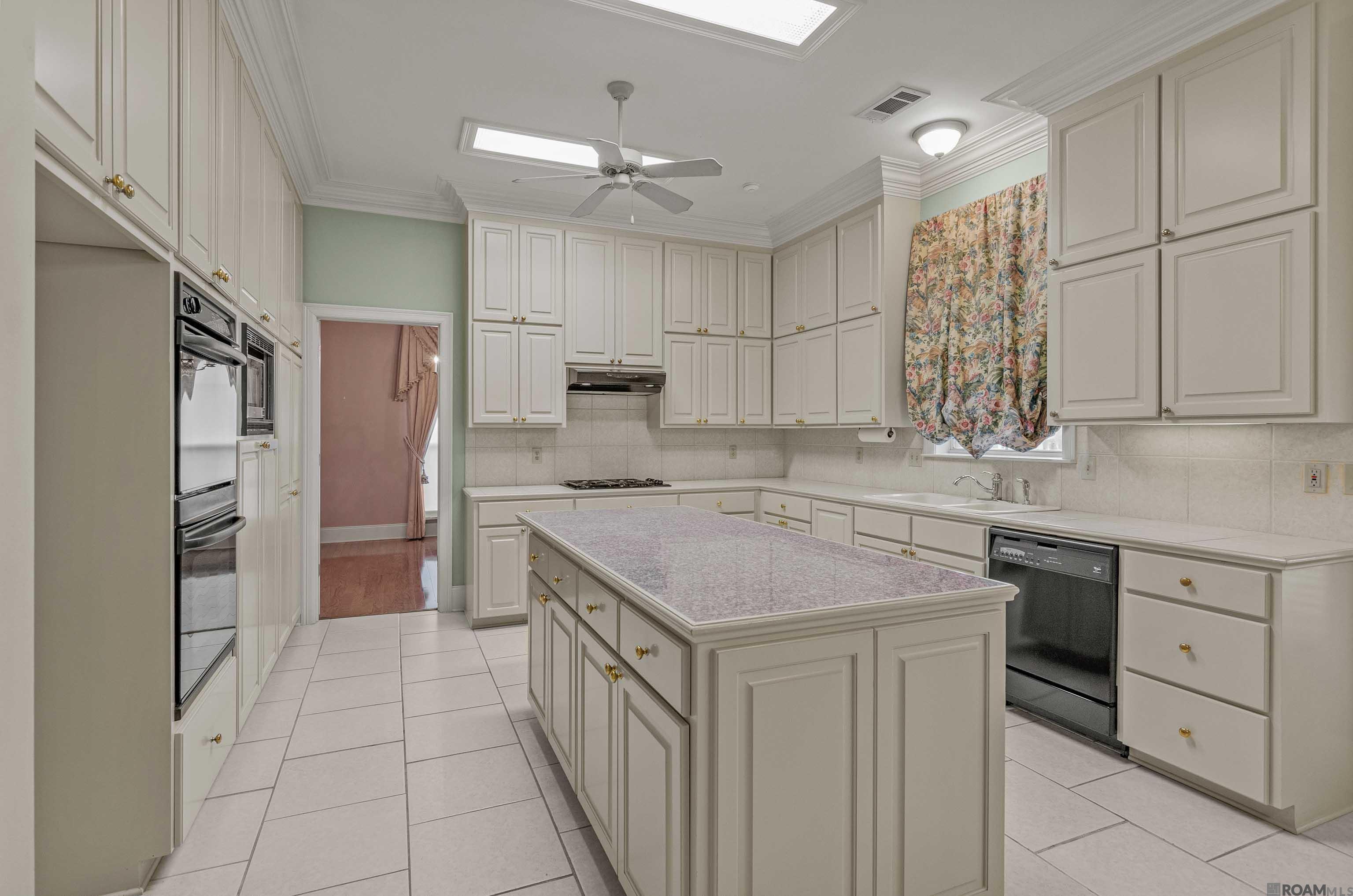 5608 Tennyson Dr