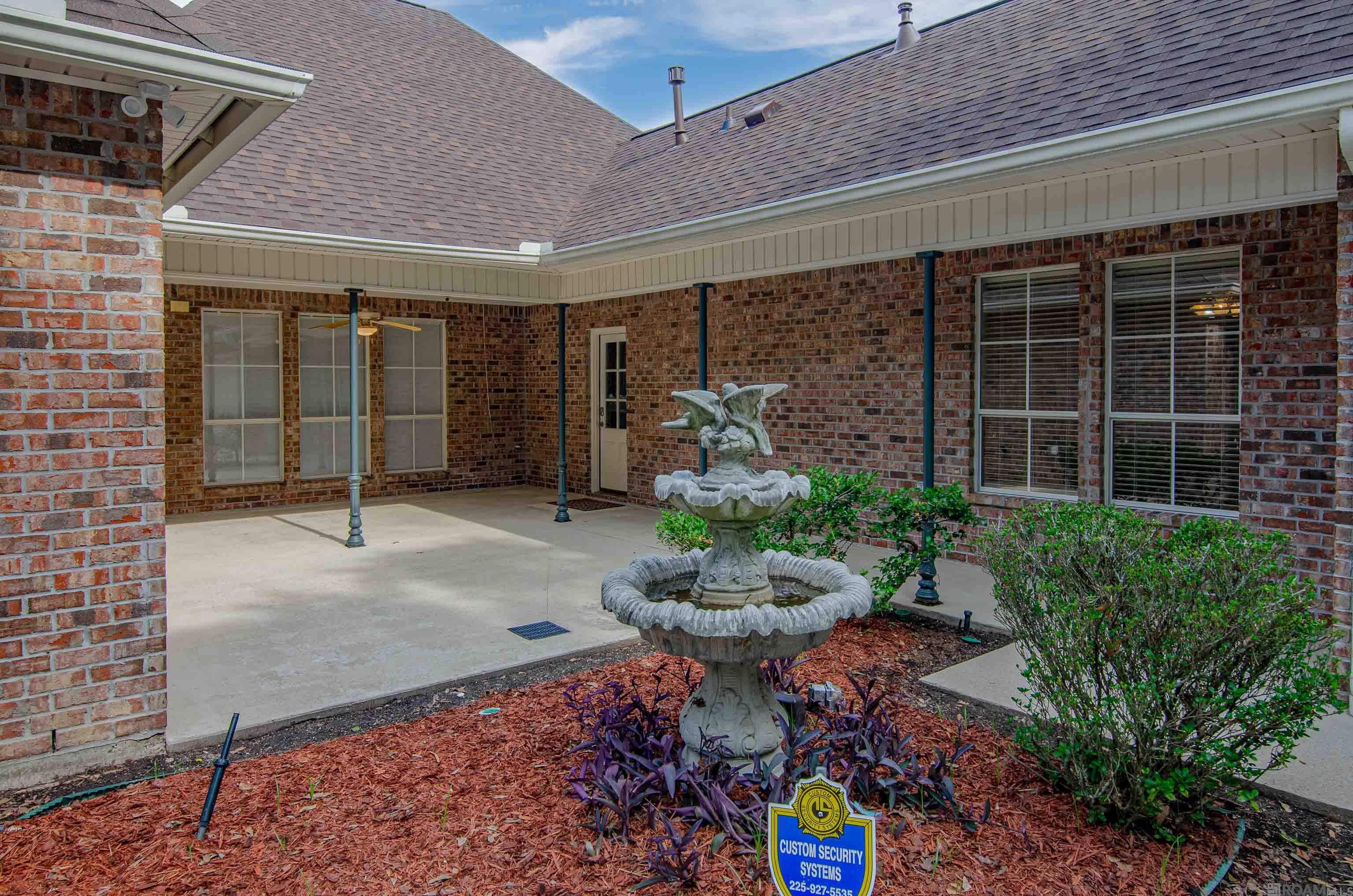 5608 Tennyson Dr