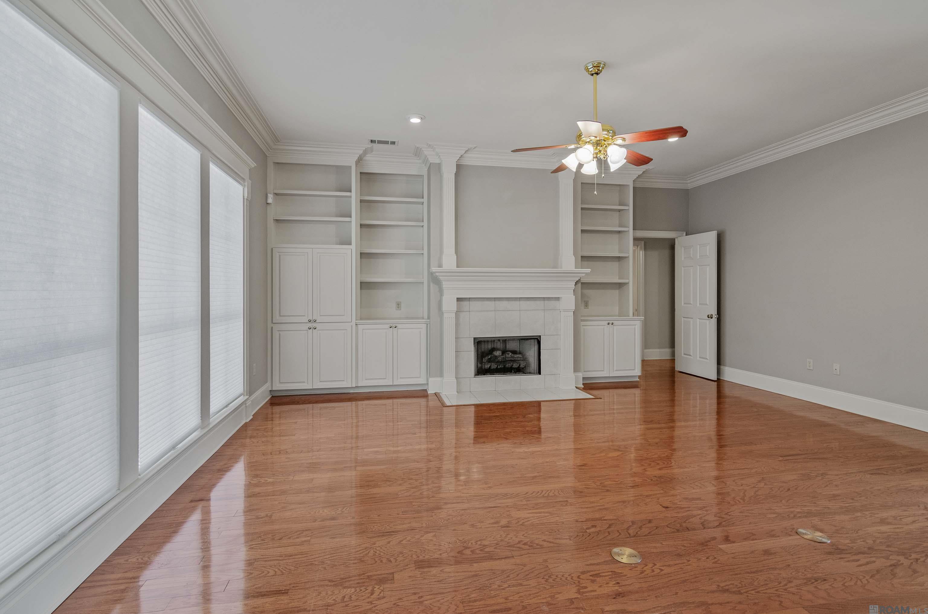 5608 Tennyson Dr