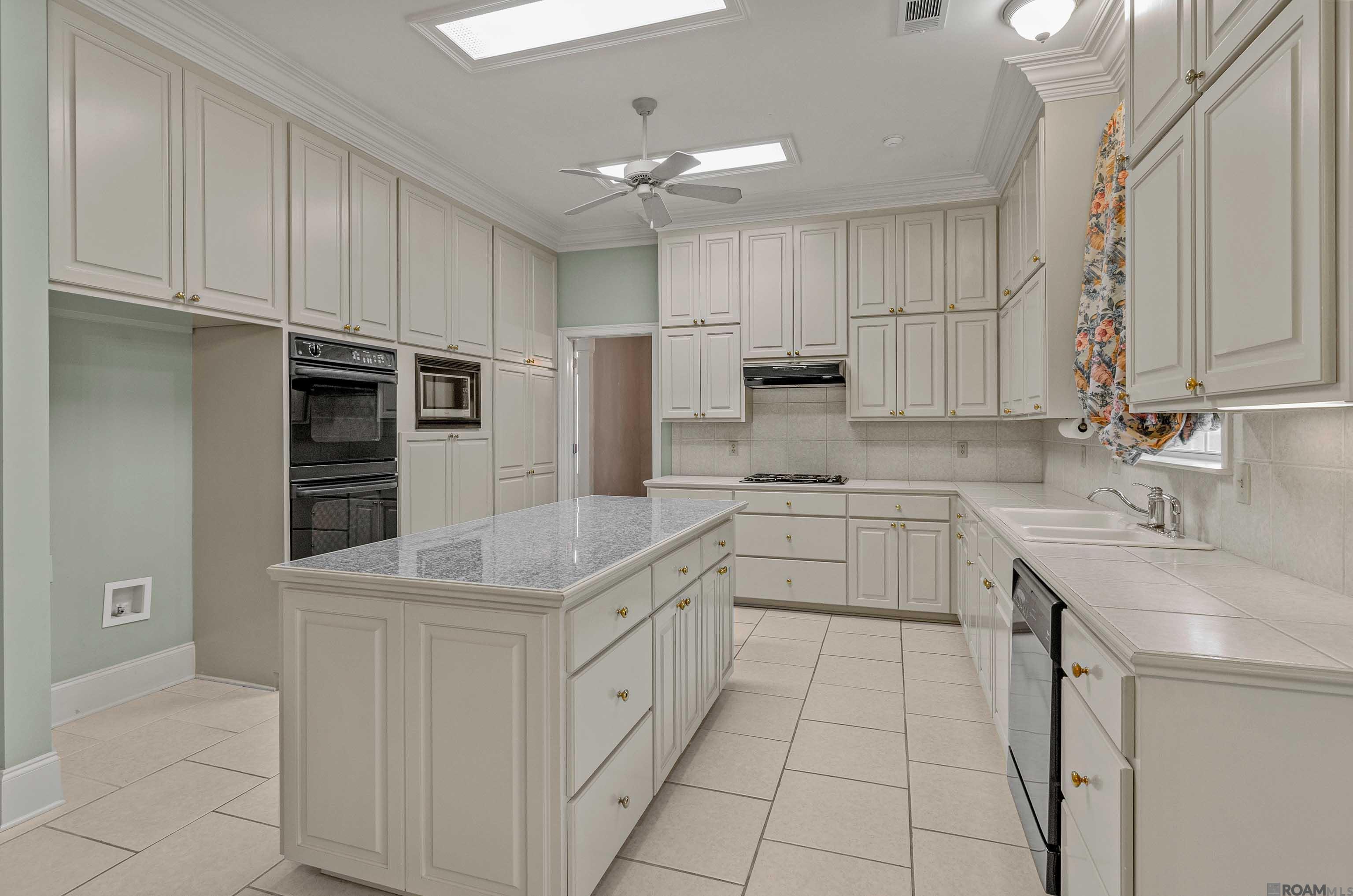 5608 Tennyson Dr