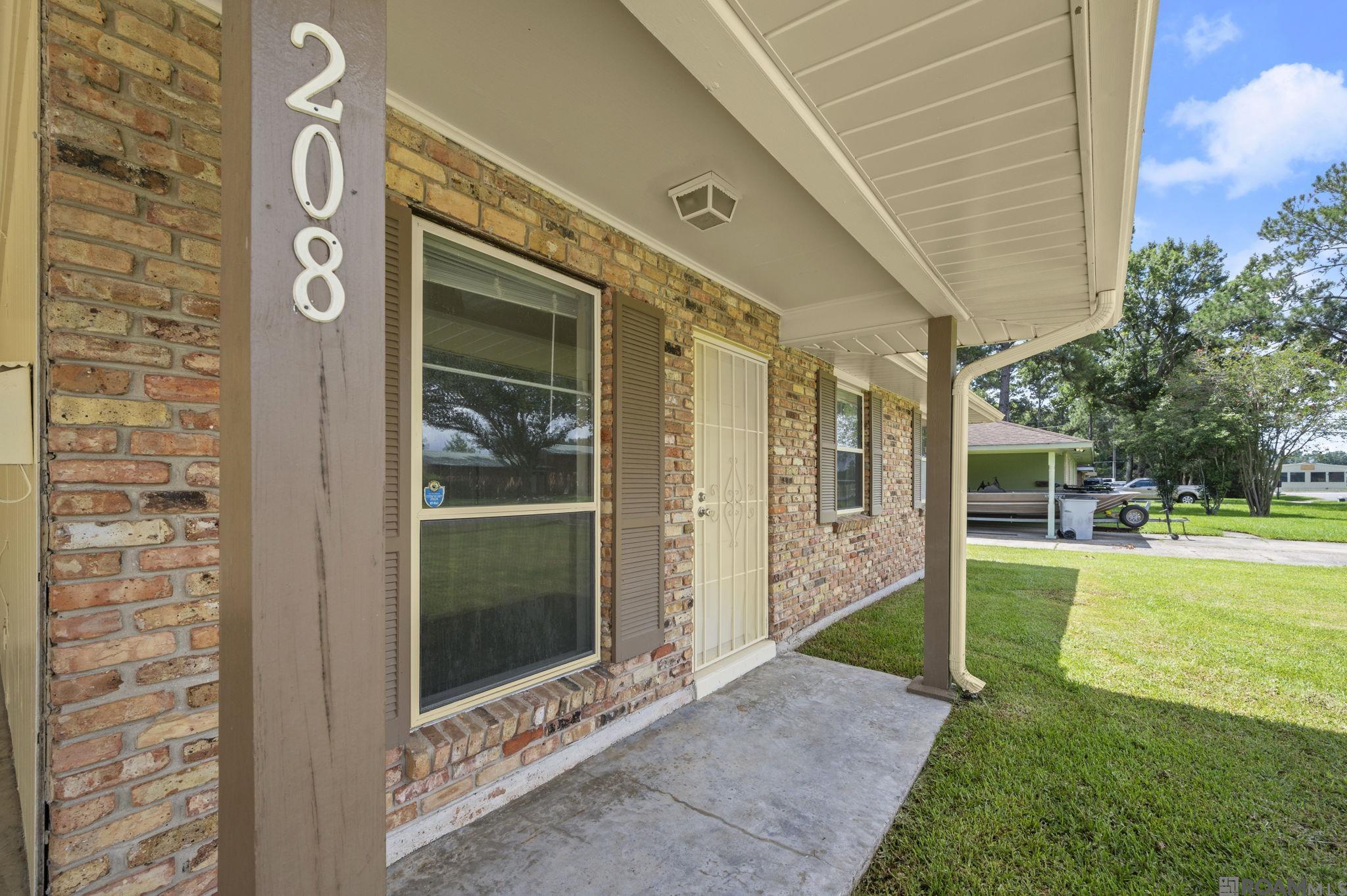 208 Sherron Ave