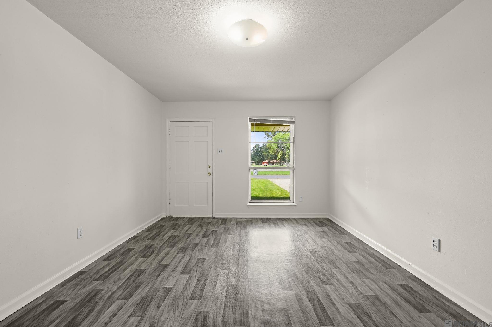 208 Sherron Ave