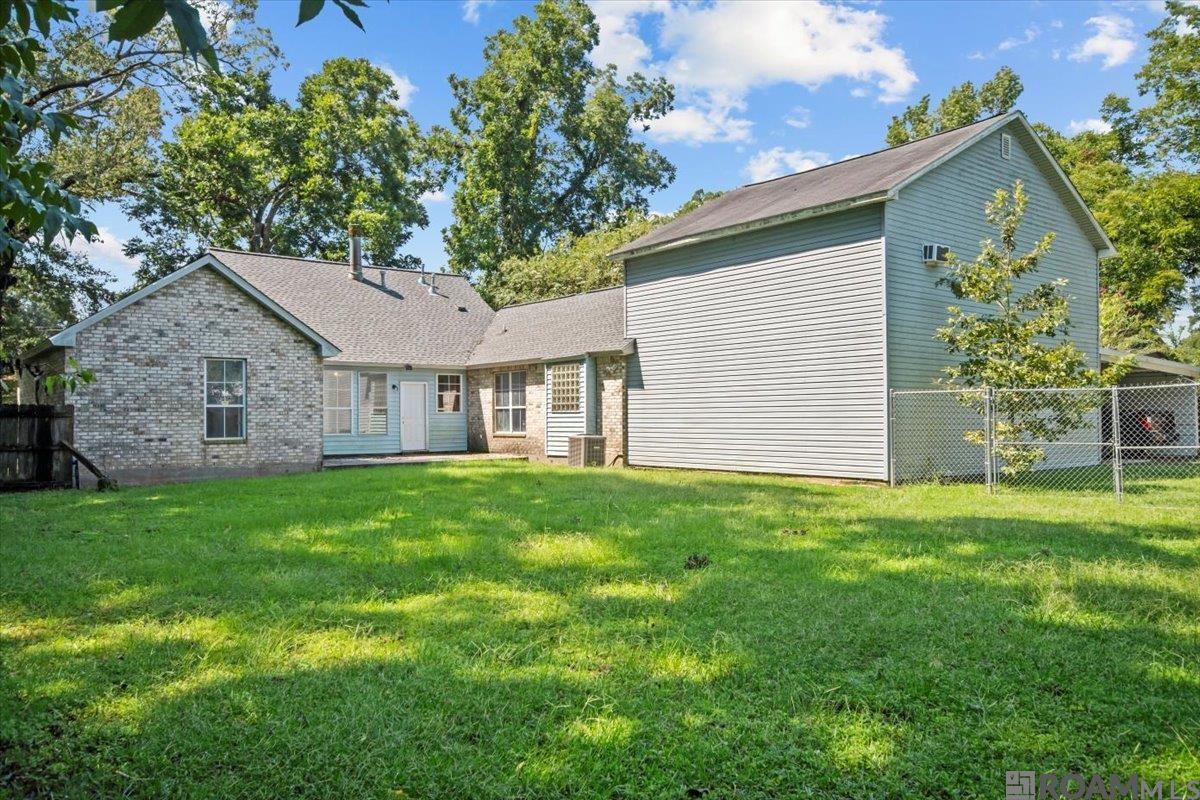 10931 Stanley Aubin Ln