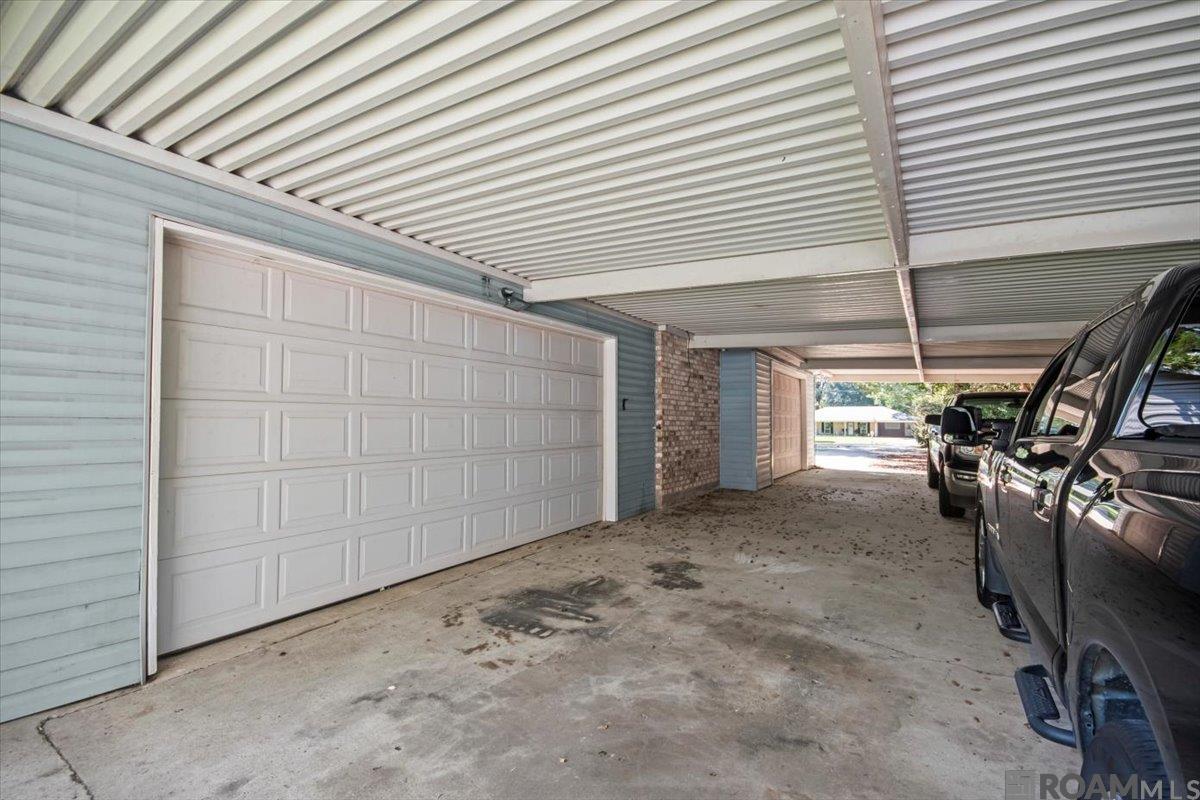 10931 Stanley Aubin Ln