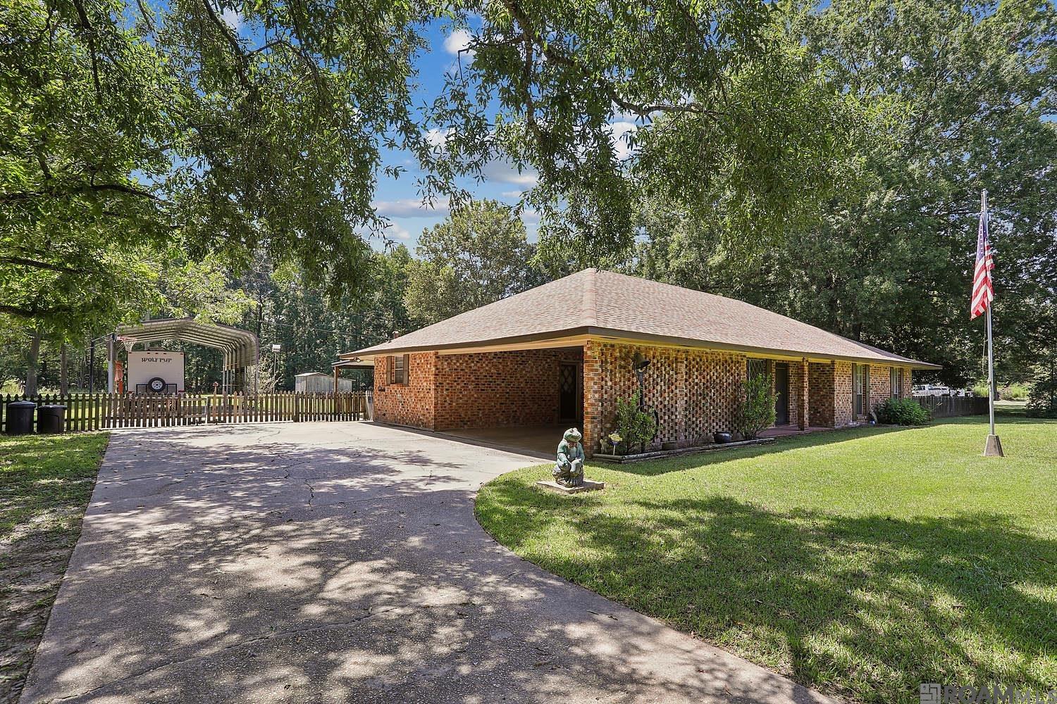 2705 Meadowood Dr