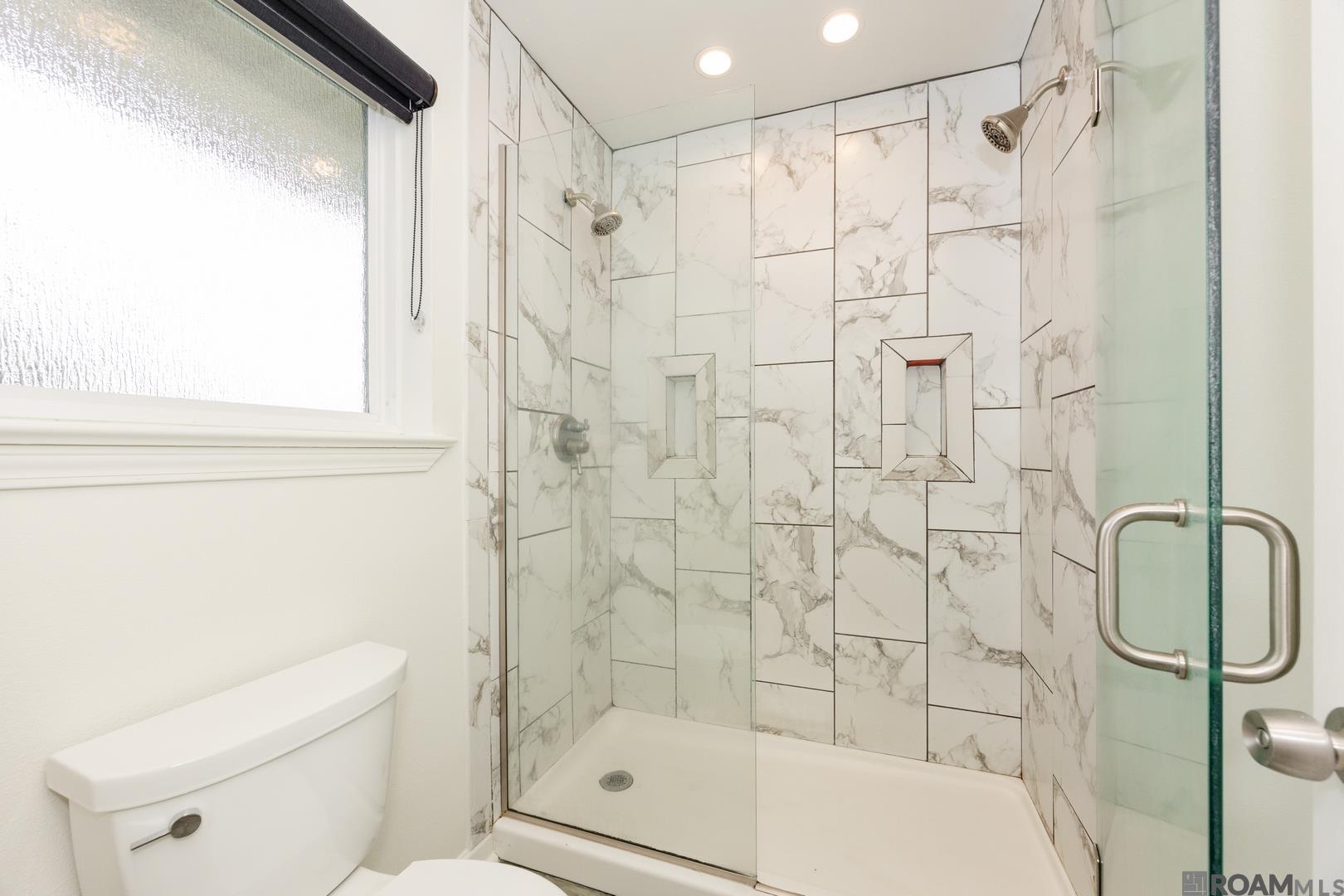 12424 Mollylea Dr
