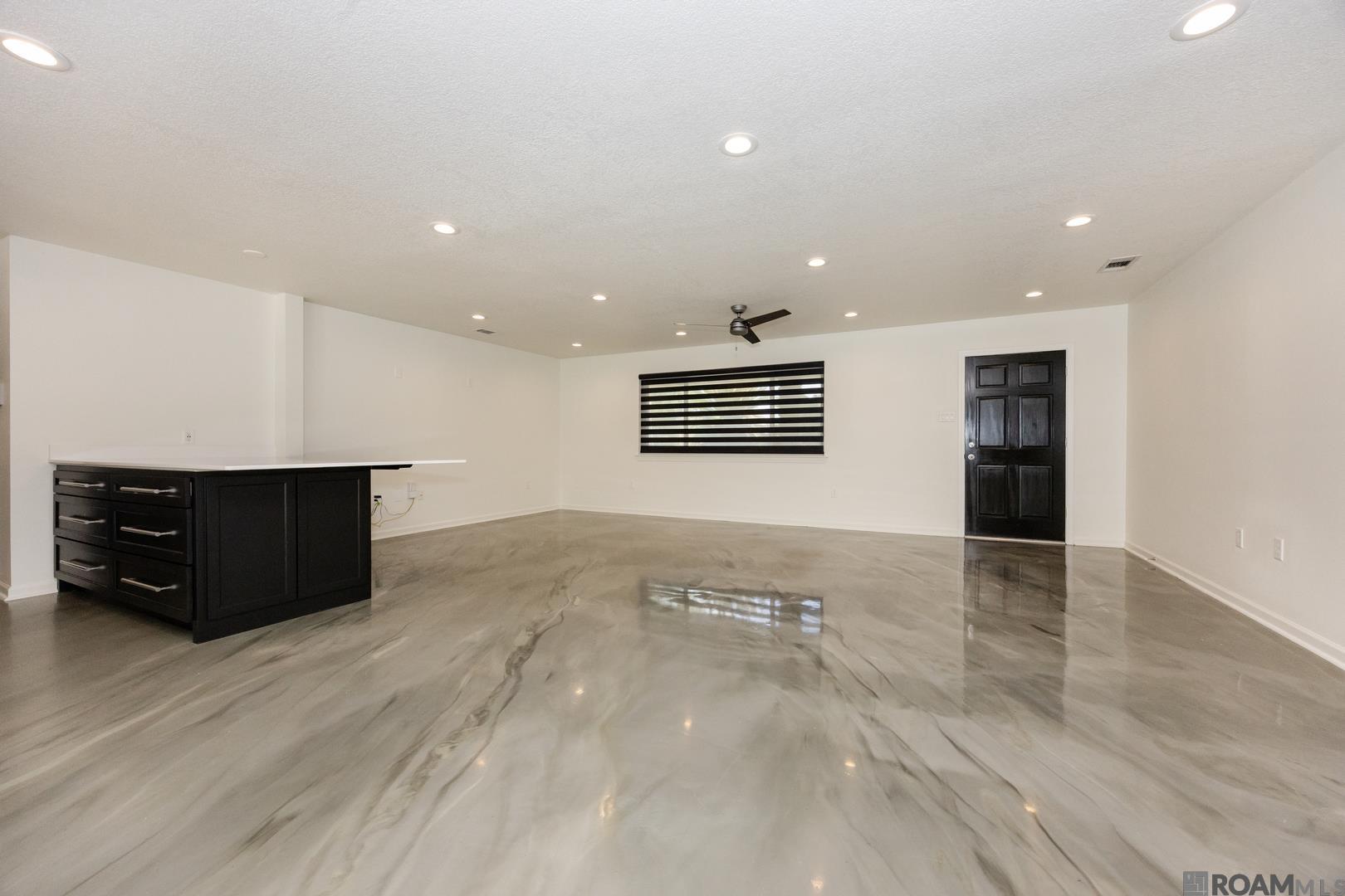 12424 Mollylea Dr