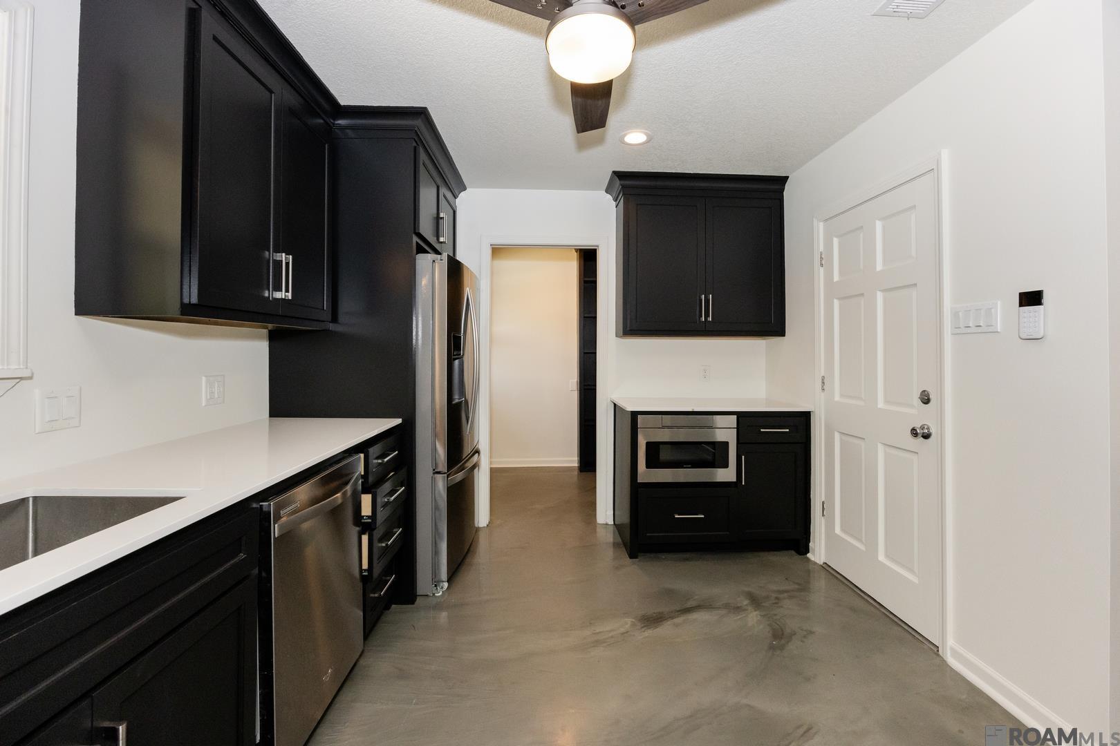 12424 Mollylea Dr