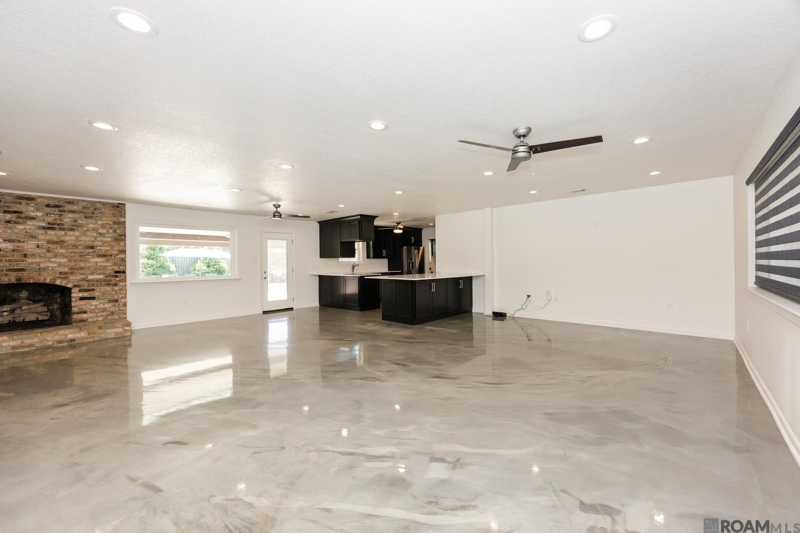 12424 Mollylea Dr