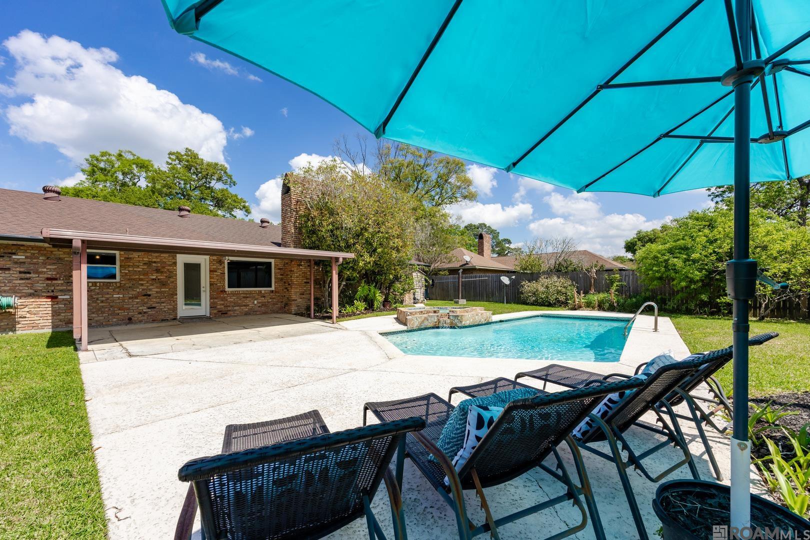 12424 Mollylea Dr