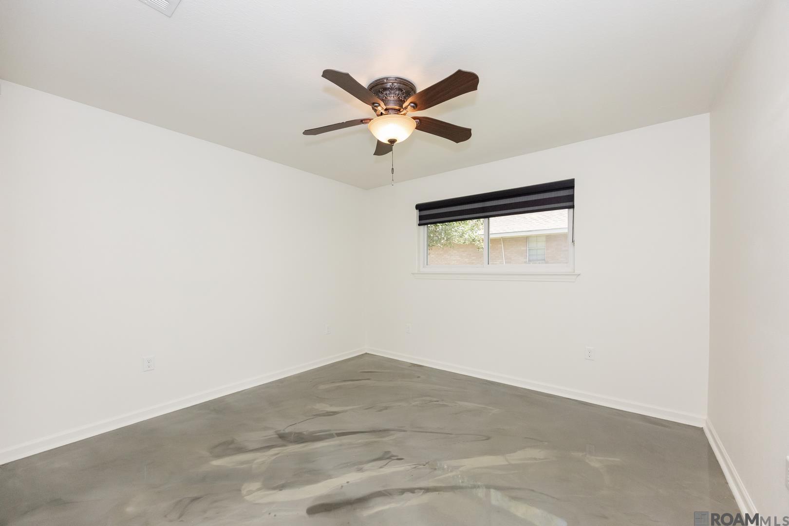 12424 Mollylea Dr